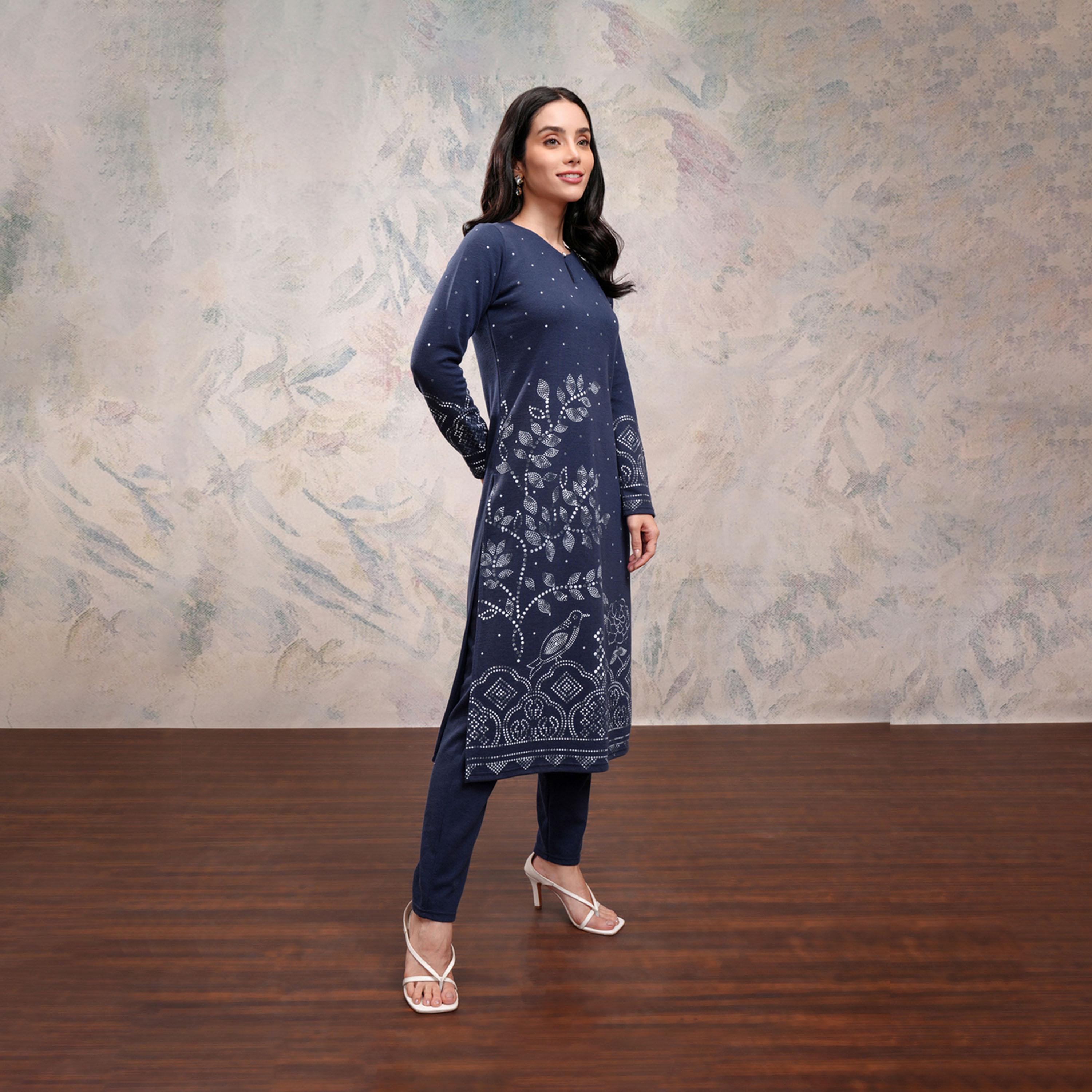 فيشود × ستايلي - طقم كورتا بقصّة عادية وزخارف عرقية مع بنطال-women-clothing-ethnicwear-kurtasets-image-5