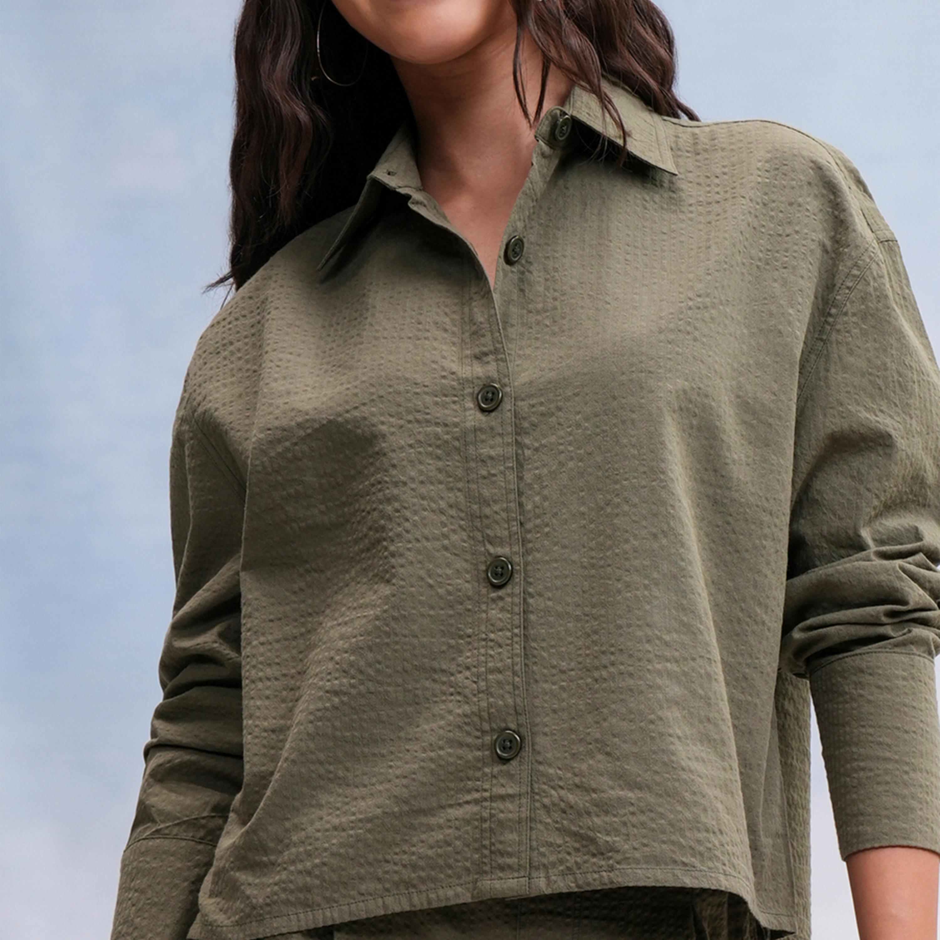 طوكيو توكيز ستايلي - قميص قطن بقصّة عادية وياقة واسعة-women-clothing-shirtsandblouses-shirts-image-5