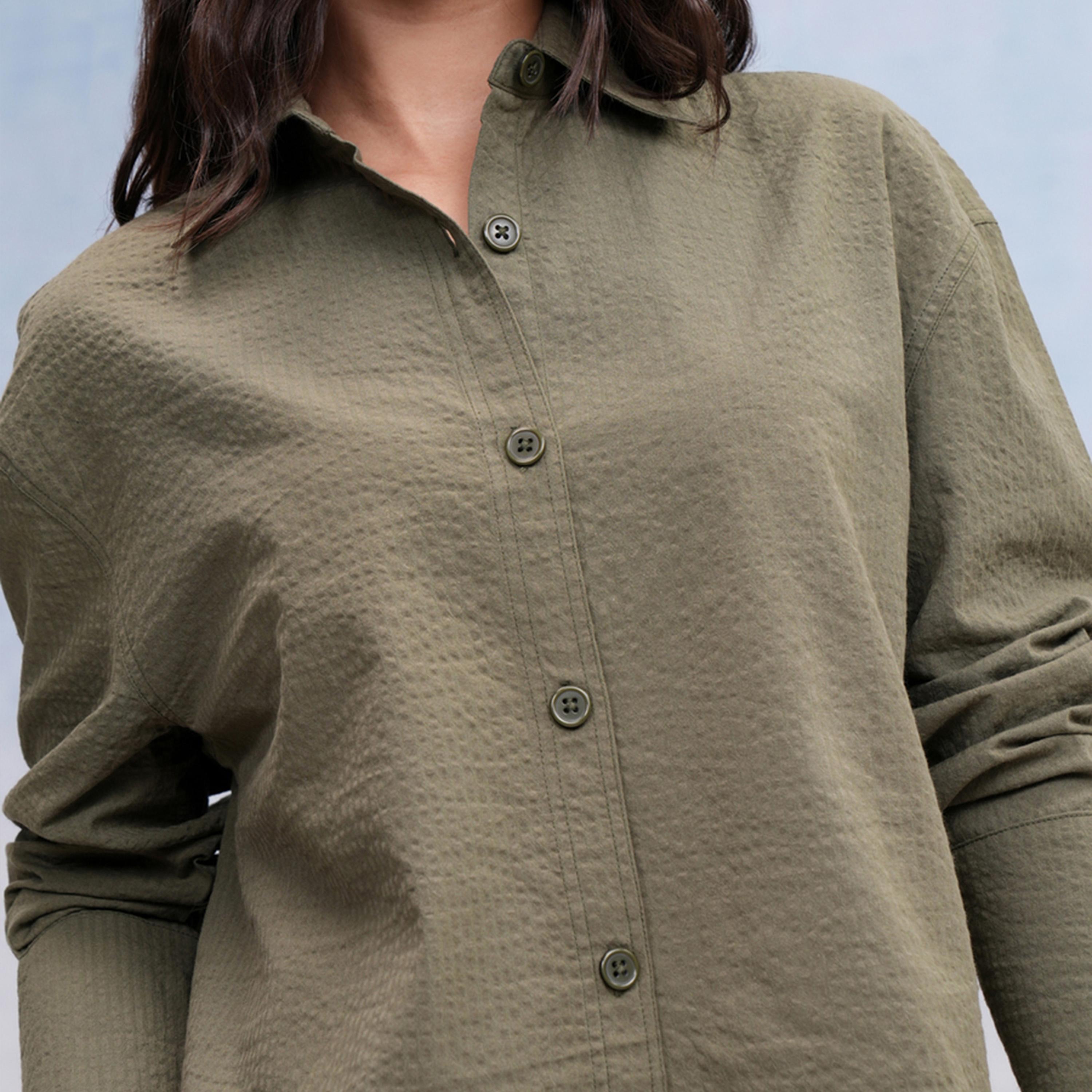 Tokyo Talkies X Styli Textured Spread Collar Cotton Regular Fit Shirt-women-clothing-shirtsandblouses-shirts-image-6