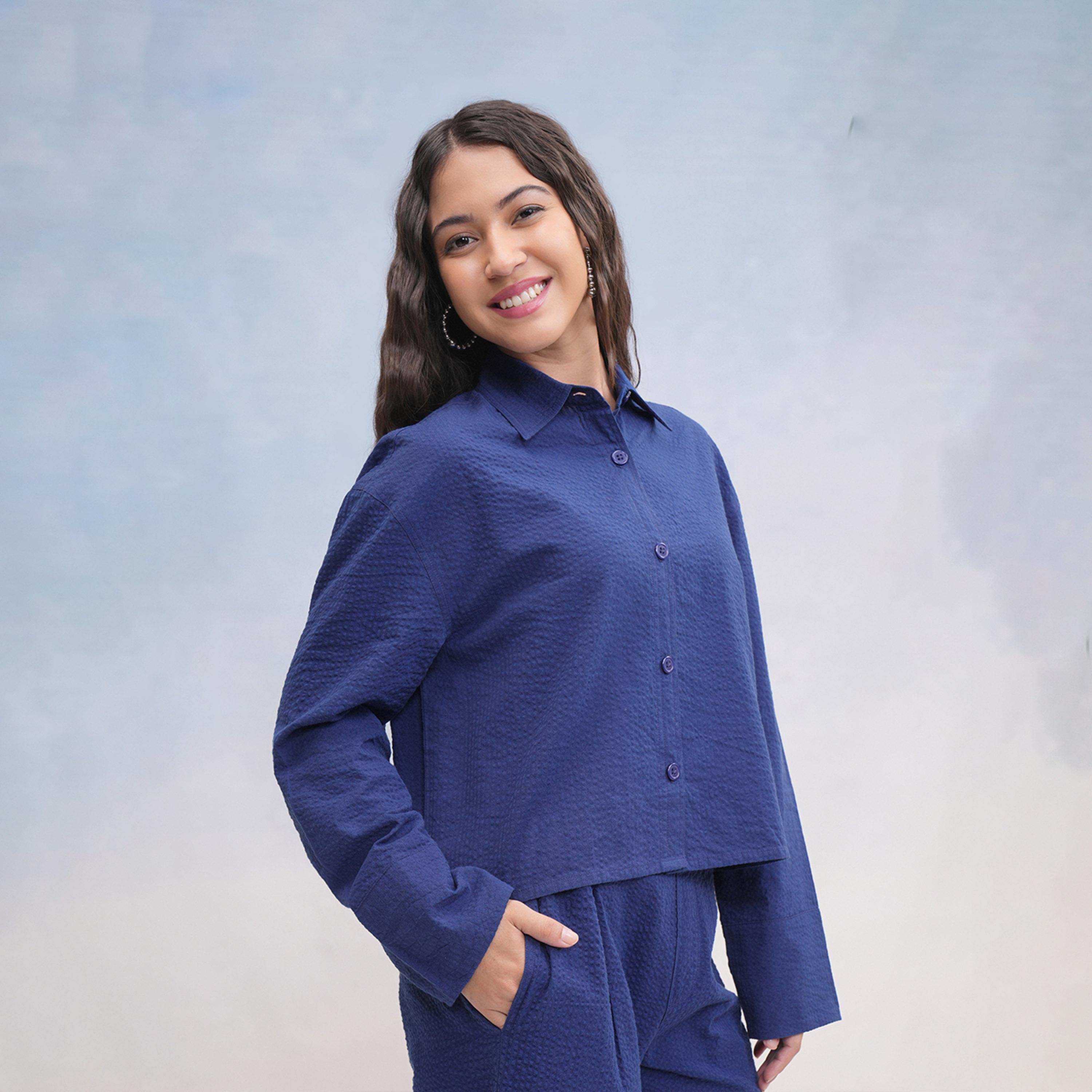 طوكيو توكيز ستايلي - قميص قطن بقصّة عادية وياقة واسعة-women-clothing-shirtsandblouses-shirts-image-1