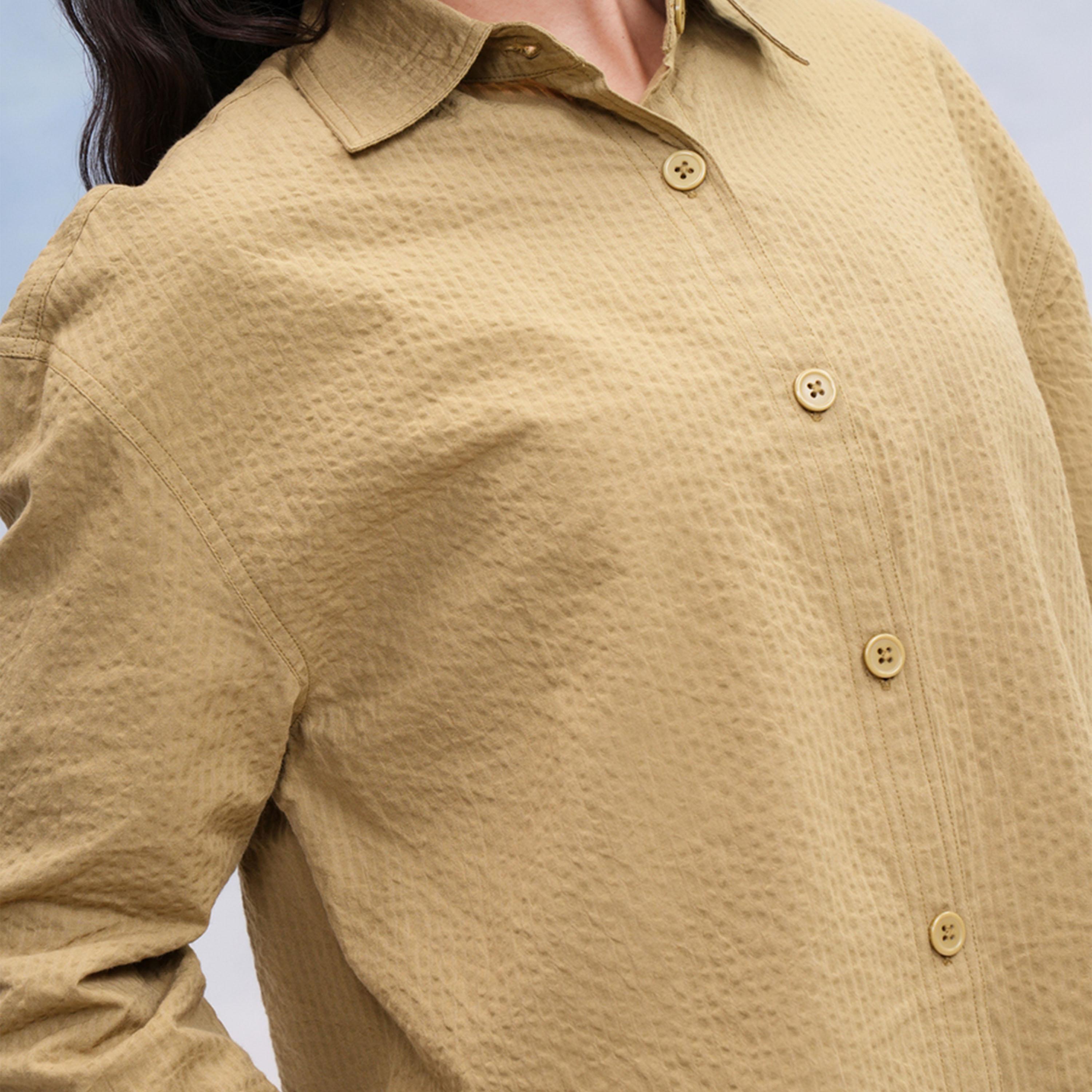طوكيو توكيز ستايلي - قميص قطن بقصّة عادية وياقة واسعة-women-clothing-shirtsandblouses-shirts-image-6