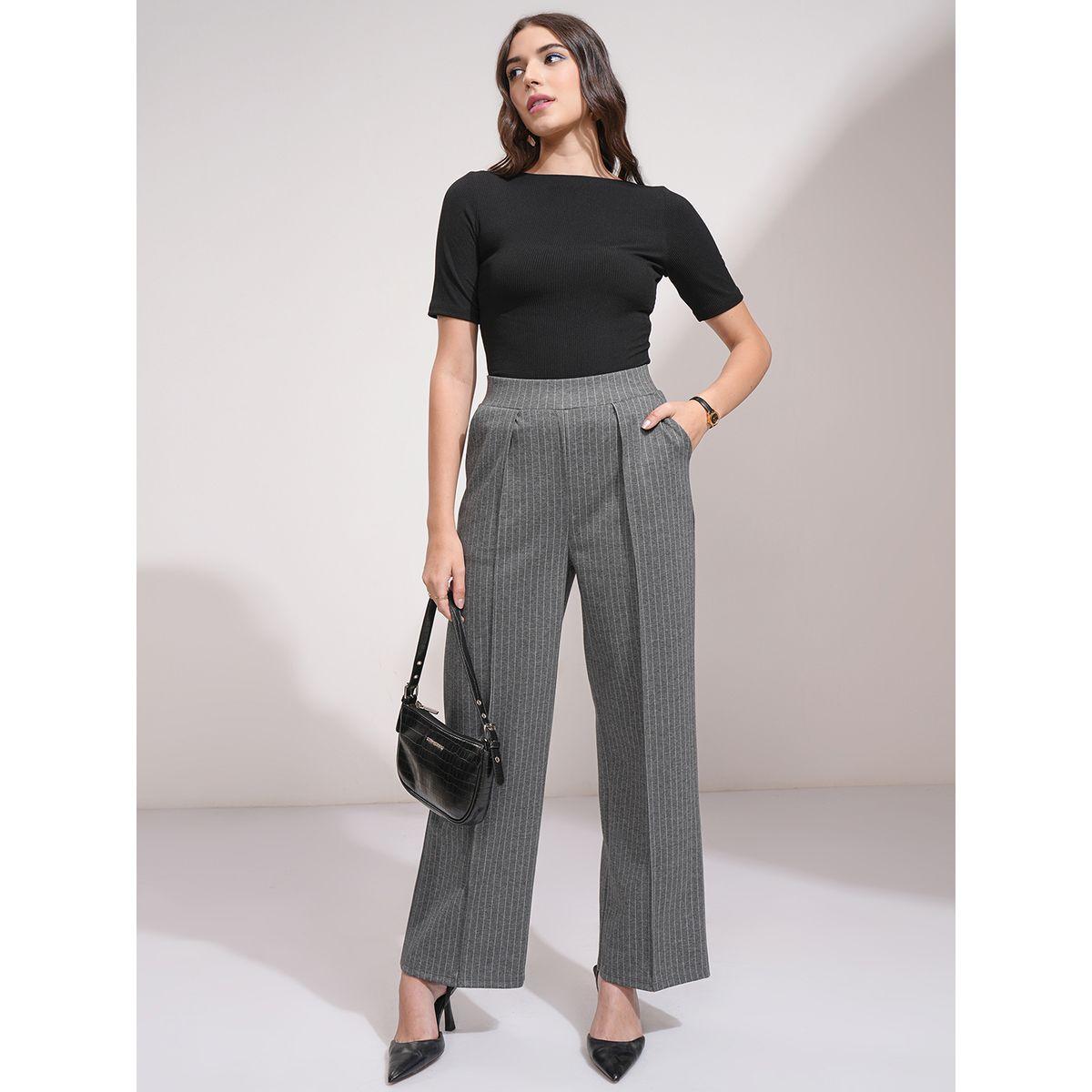 بنطال مخطط بقصة مستقيمة وتفاصيل مدروزة طوكيو توكيز × ستايلي-women-clothing-bottoms-trousers-image-2