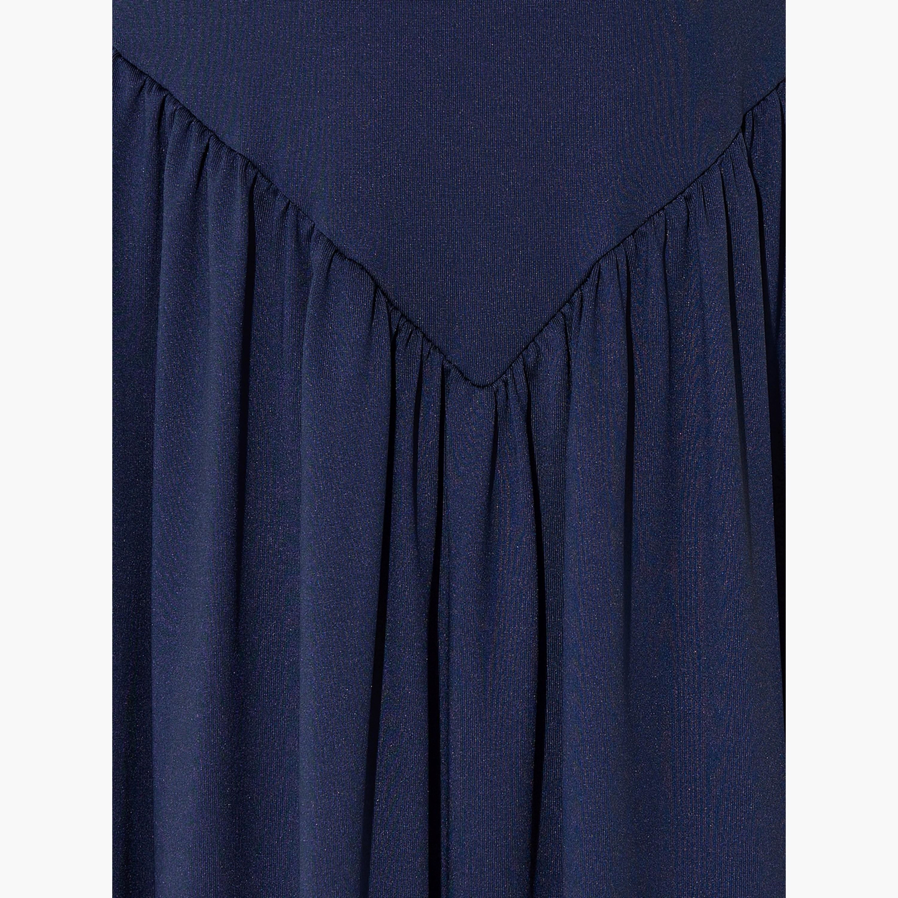 فستان طويل سادة بتفاصيل كسرات وياقة دائرية-women-clothing-dresses-image-2