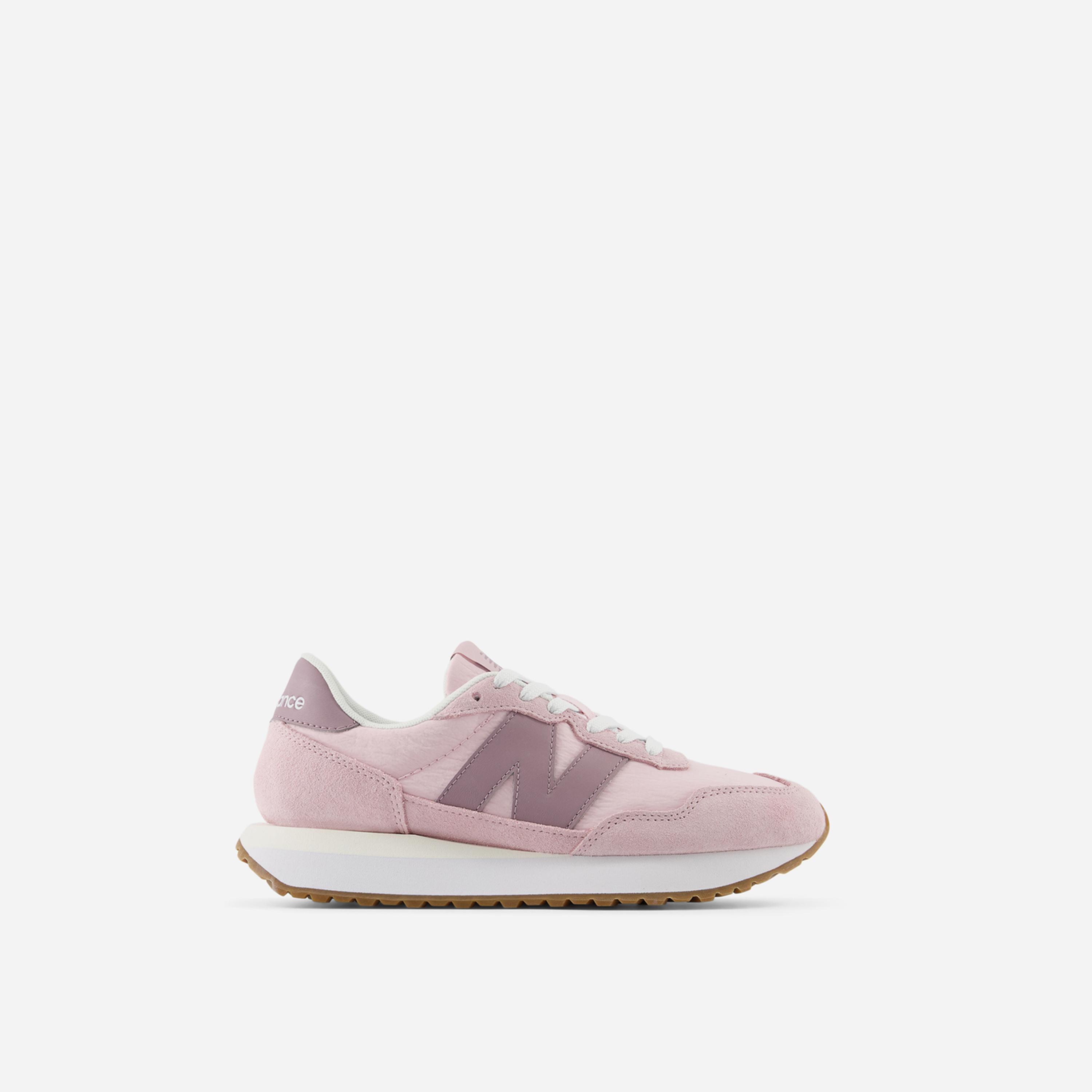New Balance 237 Sneakers-women-shoes-sneakers-image-2