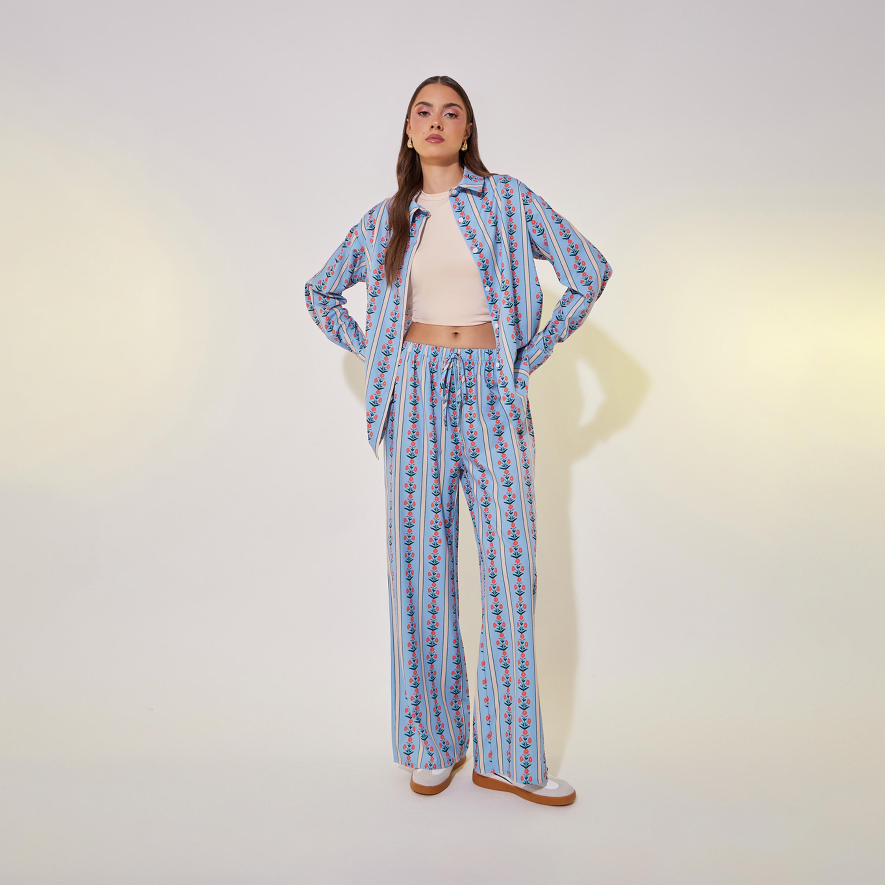 طقم منسق من بنطال بأرجل واسعة وبلوزة فضفاضة-women-clothing-coordsets-image-1