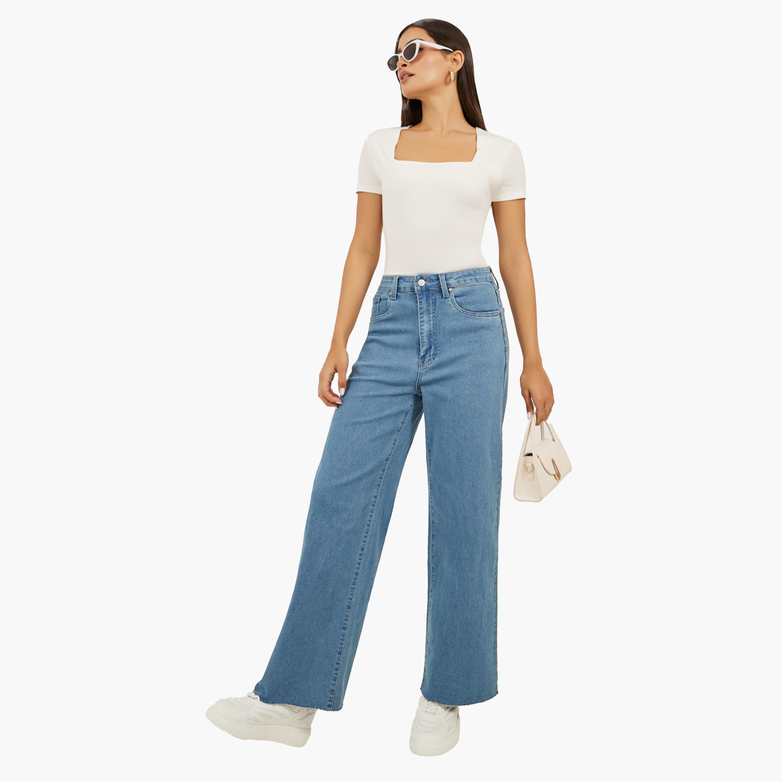 ستايلي-  بنطال جينز بقصة مستقيمة وخصر مرتفع وتفاصيل برشام-women-clothing-bottoms-jeans-image-2