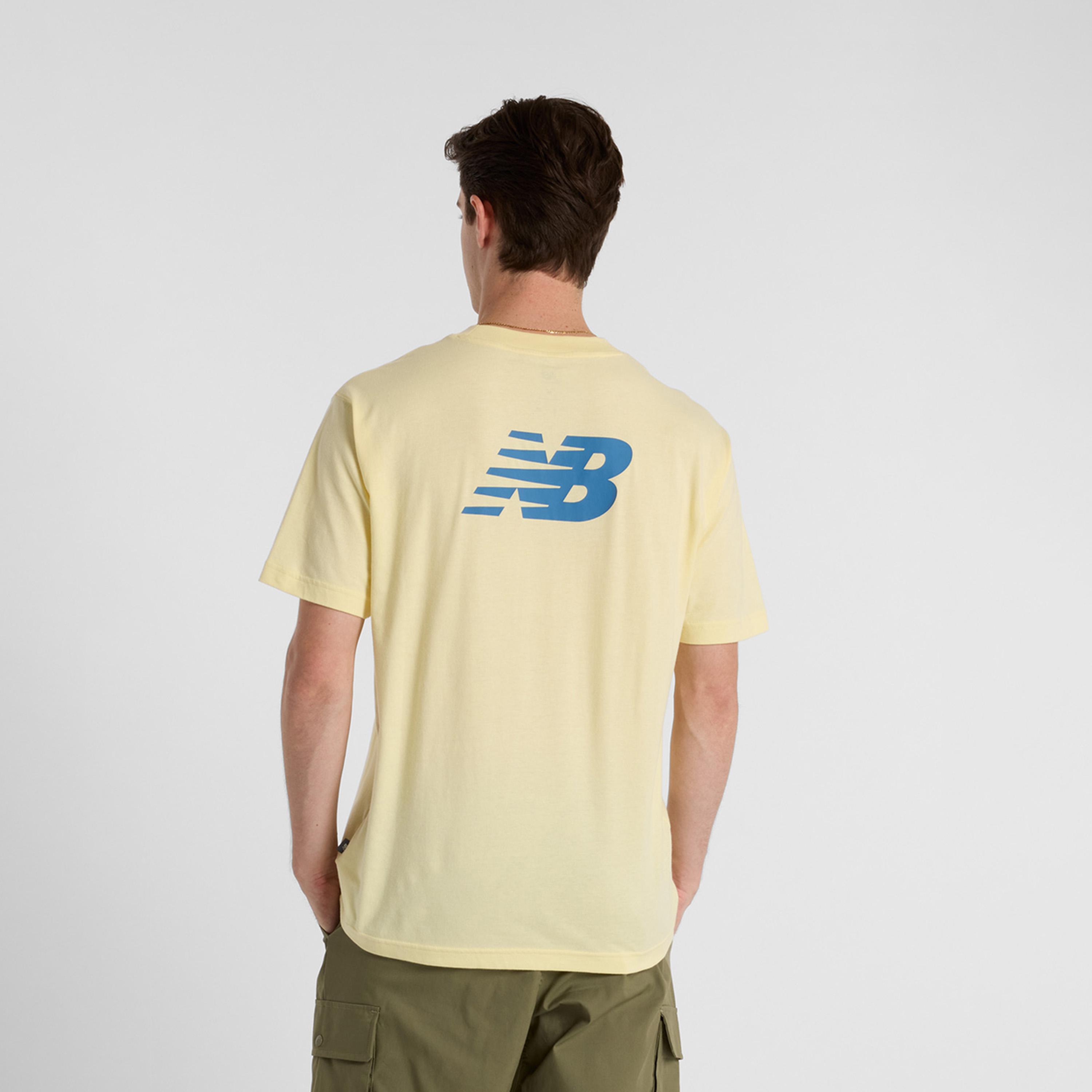 نيو بالانس - تي شيرت مطبوع بشعار سبورت اسنشلز-men-clothing-tshirtsandpolos-tshirts-image-2
