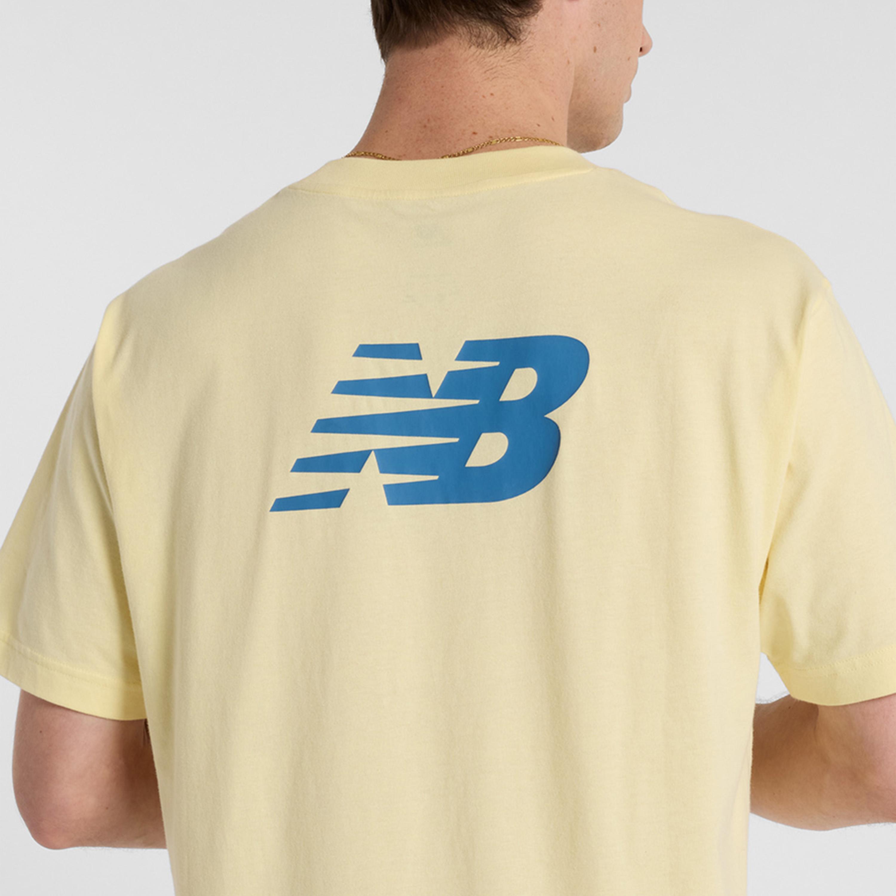 نيو بالانس - تي شيرت مطبوع بشعار سبورت اسنشلز-men-clothing-tshirtsandpolos-tshirts-image-4