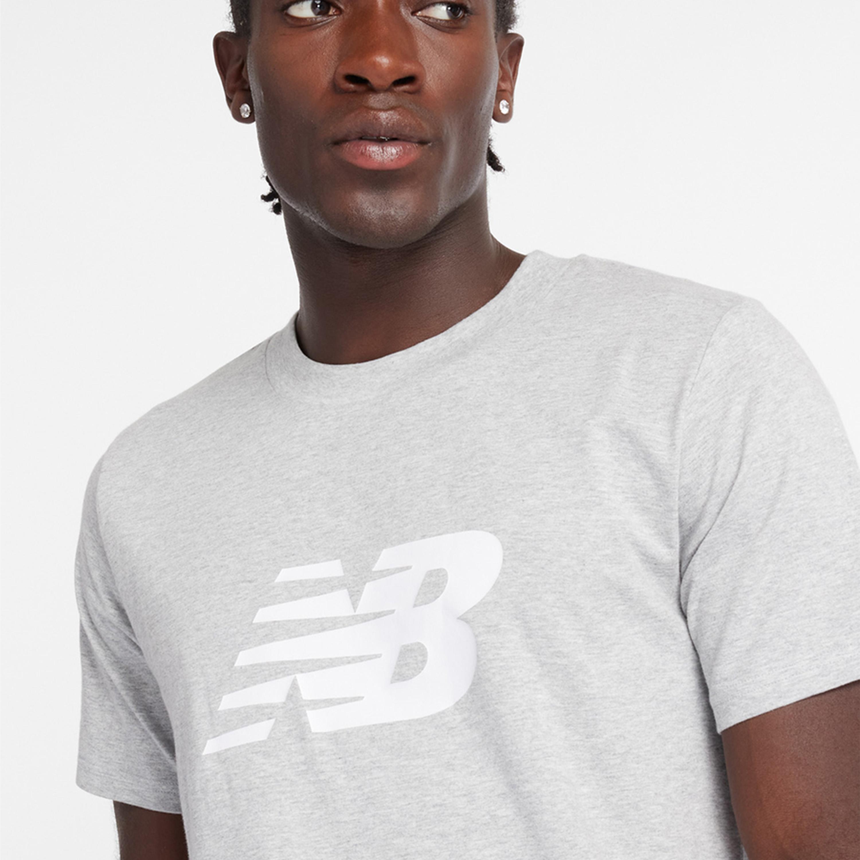 نيو بالانس - تي شيرت جيرسي رياضي بطبعة شعار-men-clothing-tshirtsandpolos-tshirts-image-3