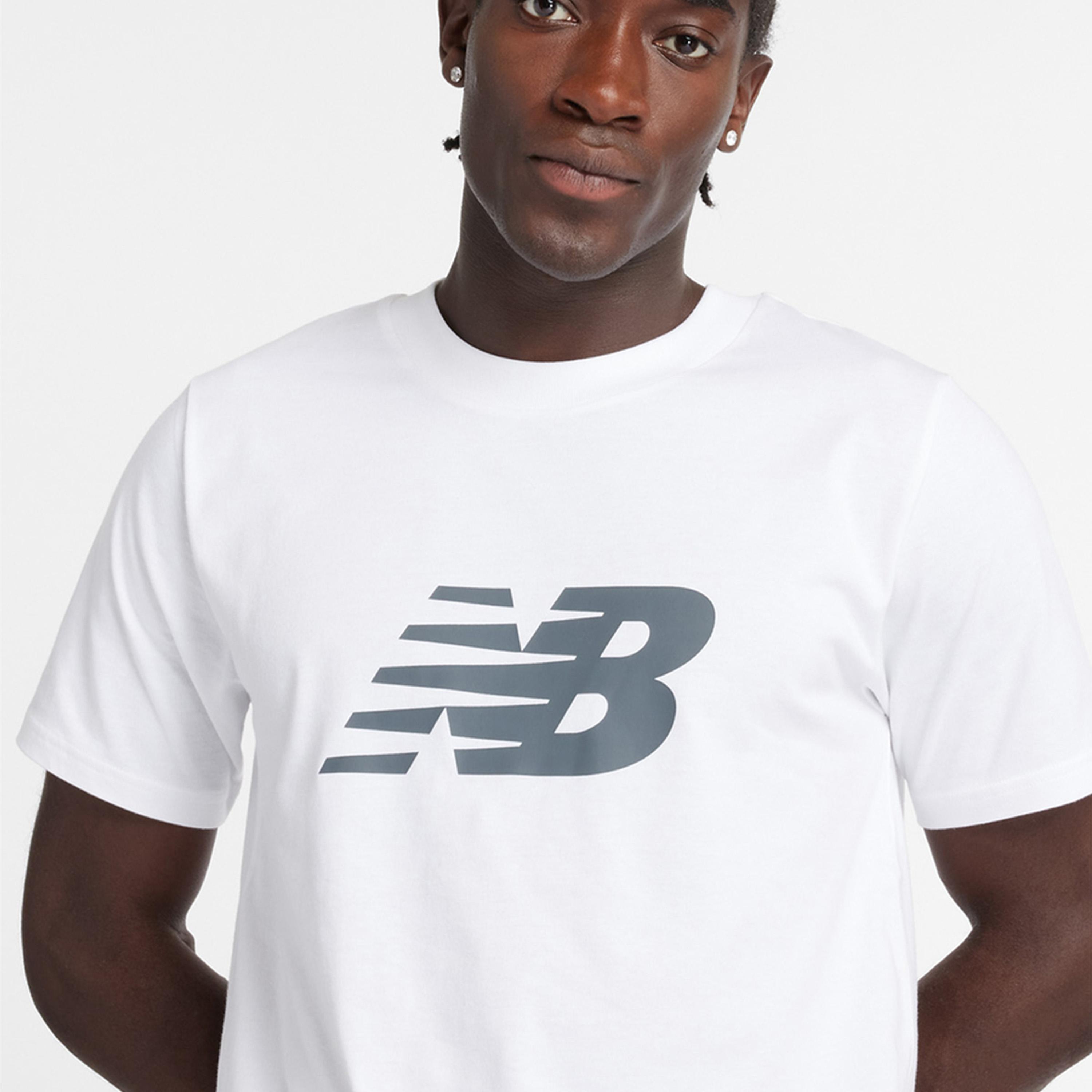 نيو بالانس - تي شيرت جيرسي رياضي بطبعة شعار-men-clothing-tshirtsandpolos-tshirts-image-3