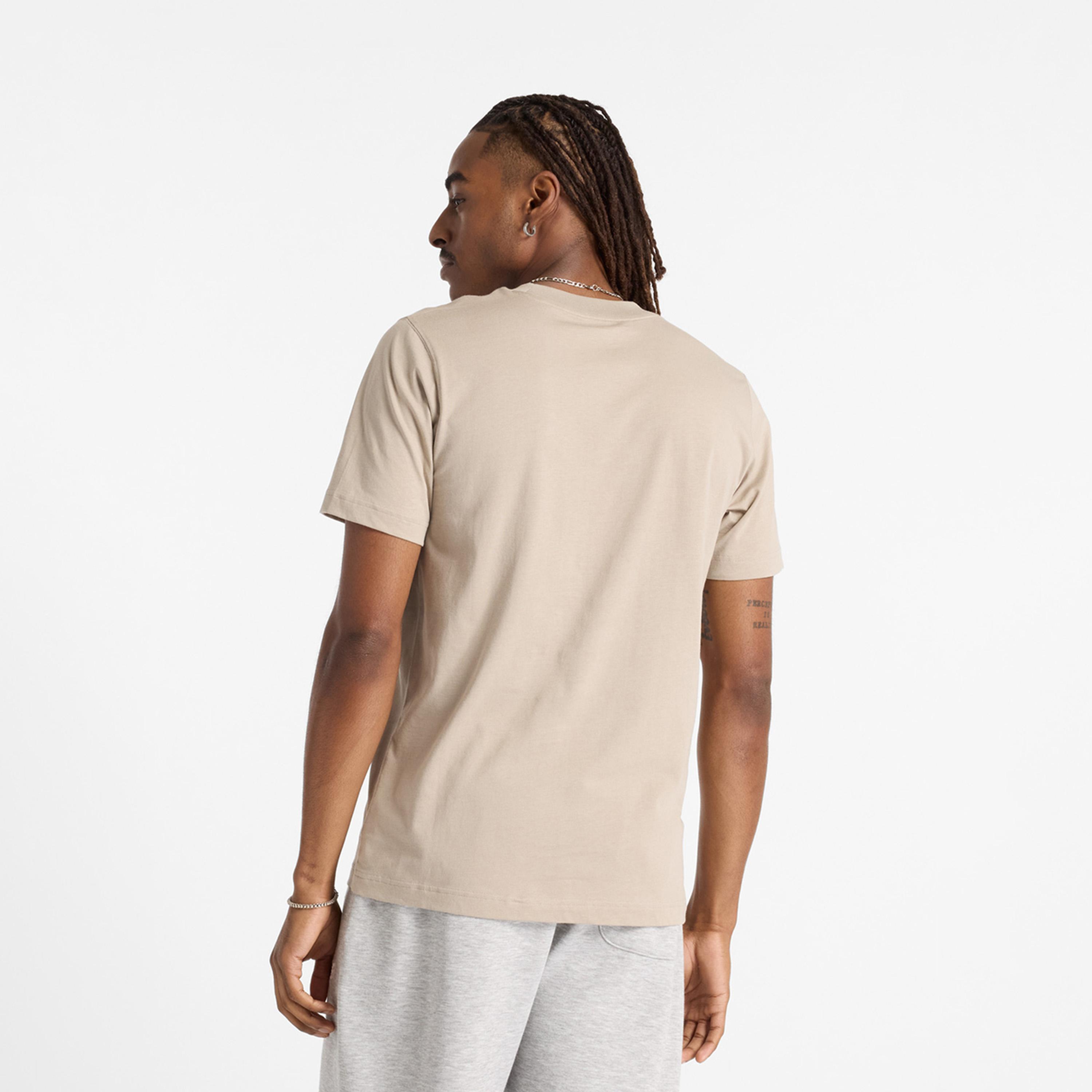 New Balance Sport Essentials Gradient Logo T-Shirt-men-clothing-tshirtsandpolos-tshirts-image-2