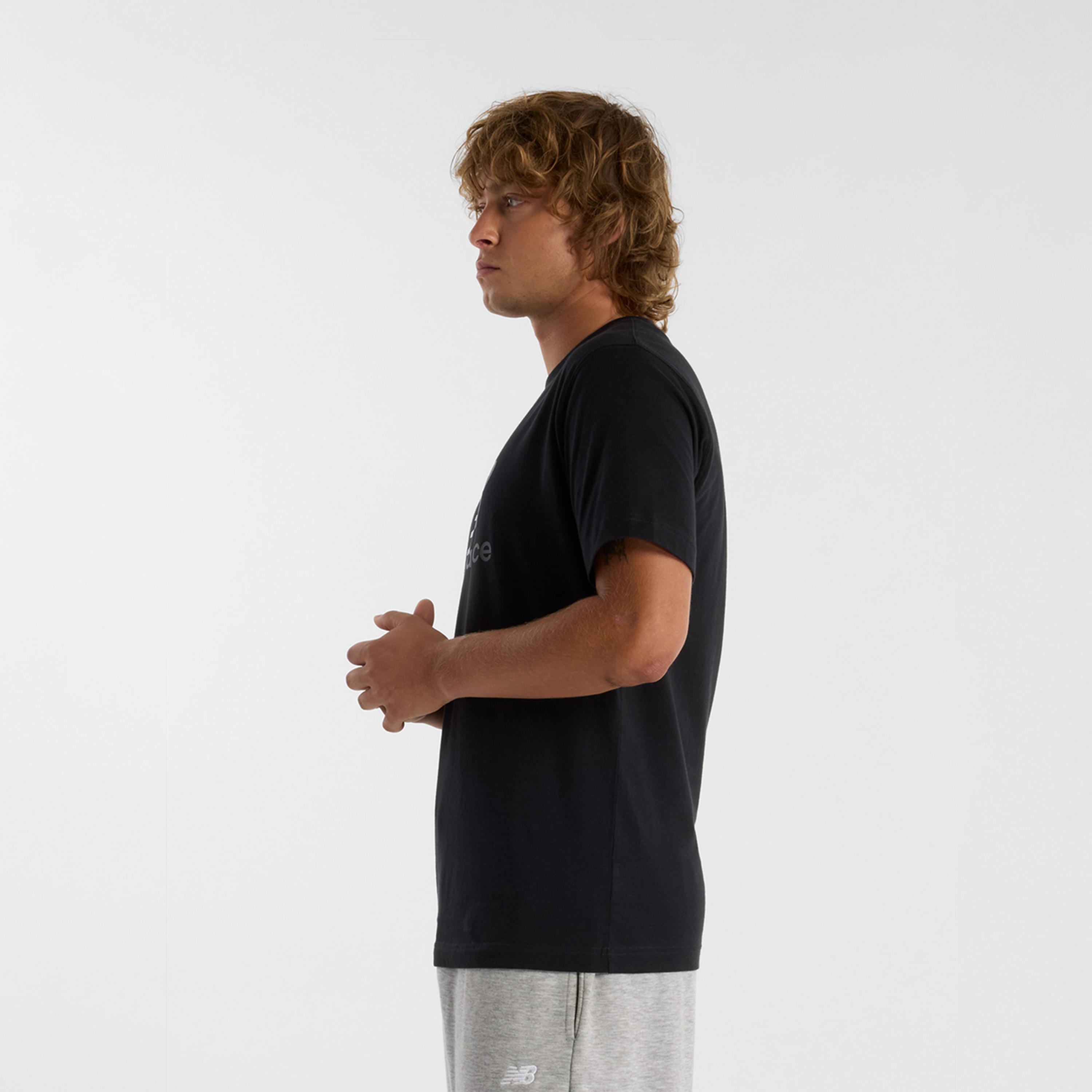 نيو بالانس - تي شيرت سبورت اسنشلز بشعار متدرج-men-clothing-tshirtsandpolos-tshirts-image-3