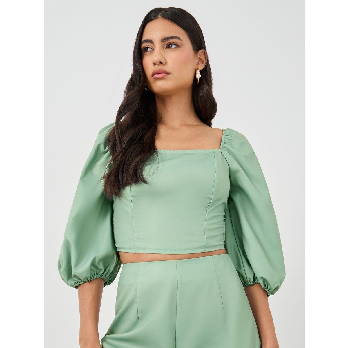 طقم منسق من بنطال وبلوزة كروب بأكمام بالون-women-clothing-coordsets-image-2