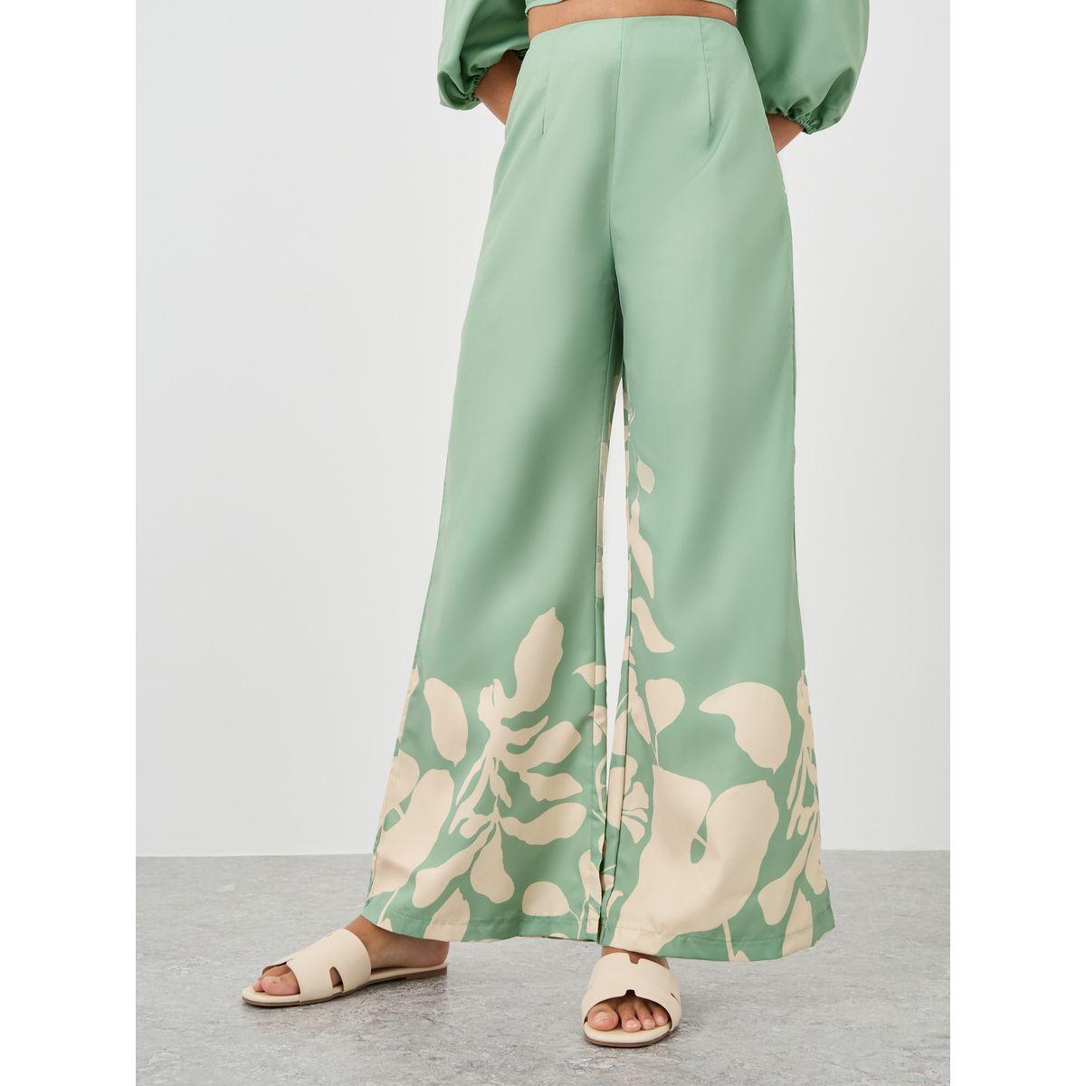 طقم منسق من بنطال وبلوزة كروب بأكمام بالون-women-clothing-coordsets-image-4