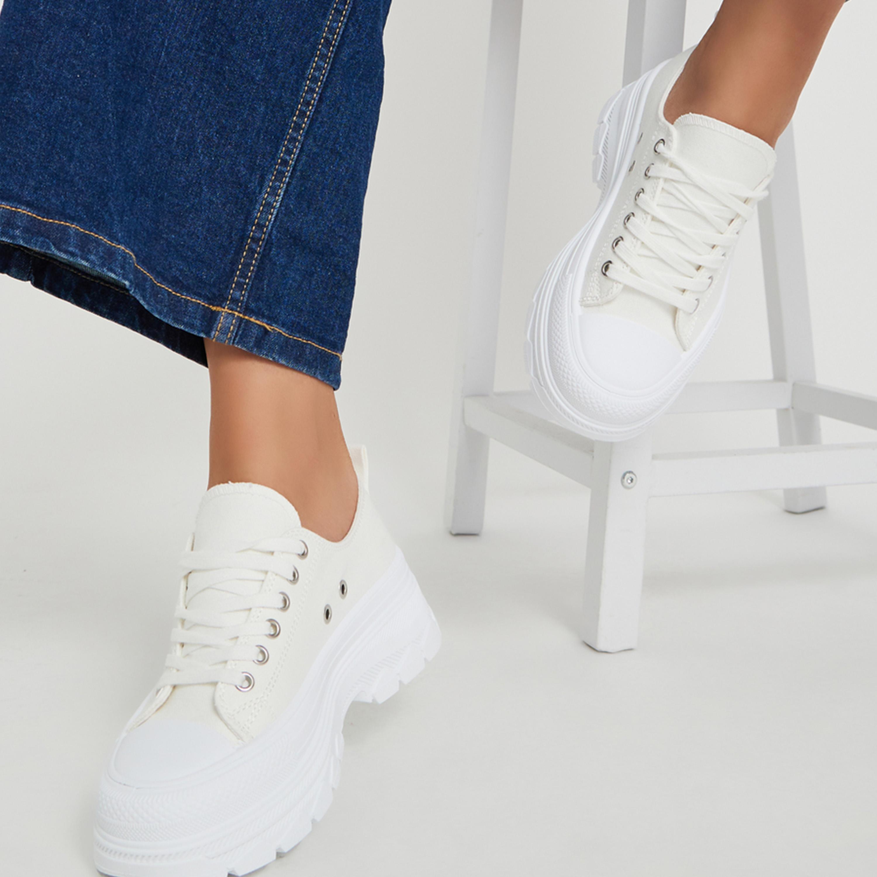 ستايلي - حذاء رياضي مرتفع بمقدمة معززة مع لسان سحب خلفي-women-shoes-sneakers-image-1