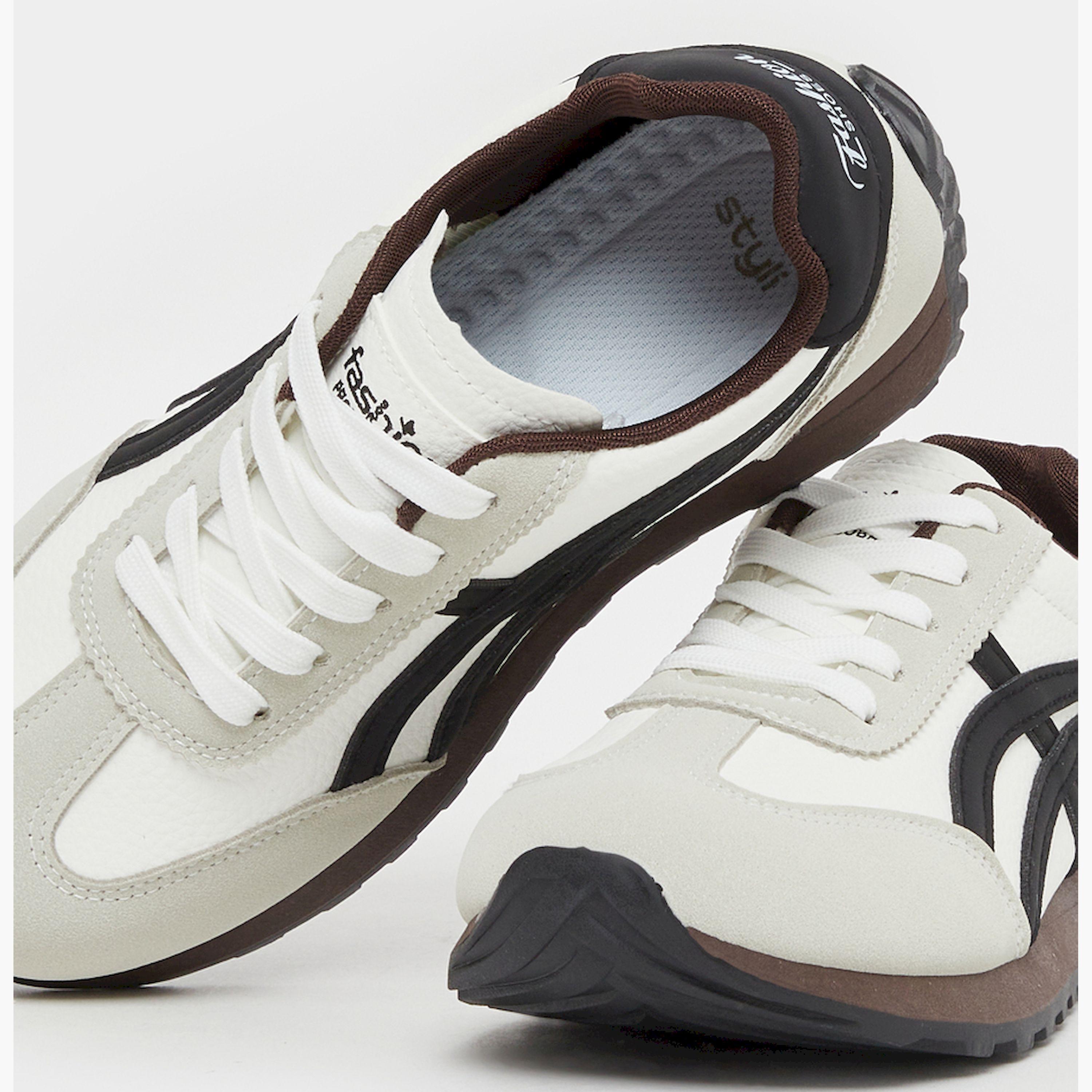 ستايلي - حذاء رياضي ببطانة بألوان متباينة ورباط-women-shoes-sneakers-image-3