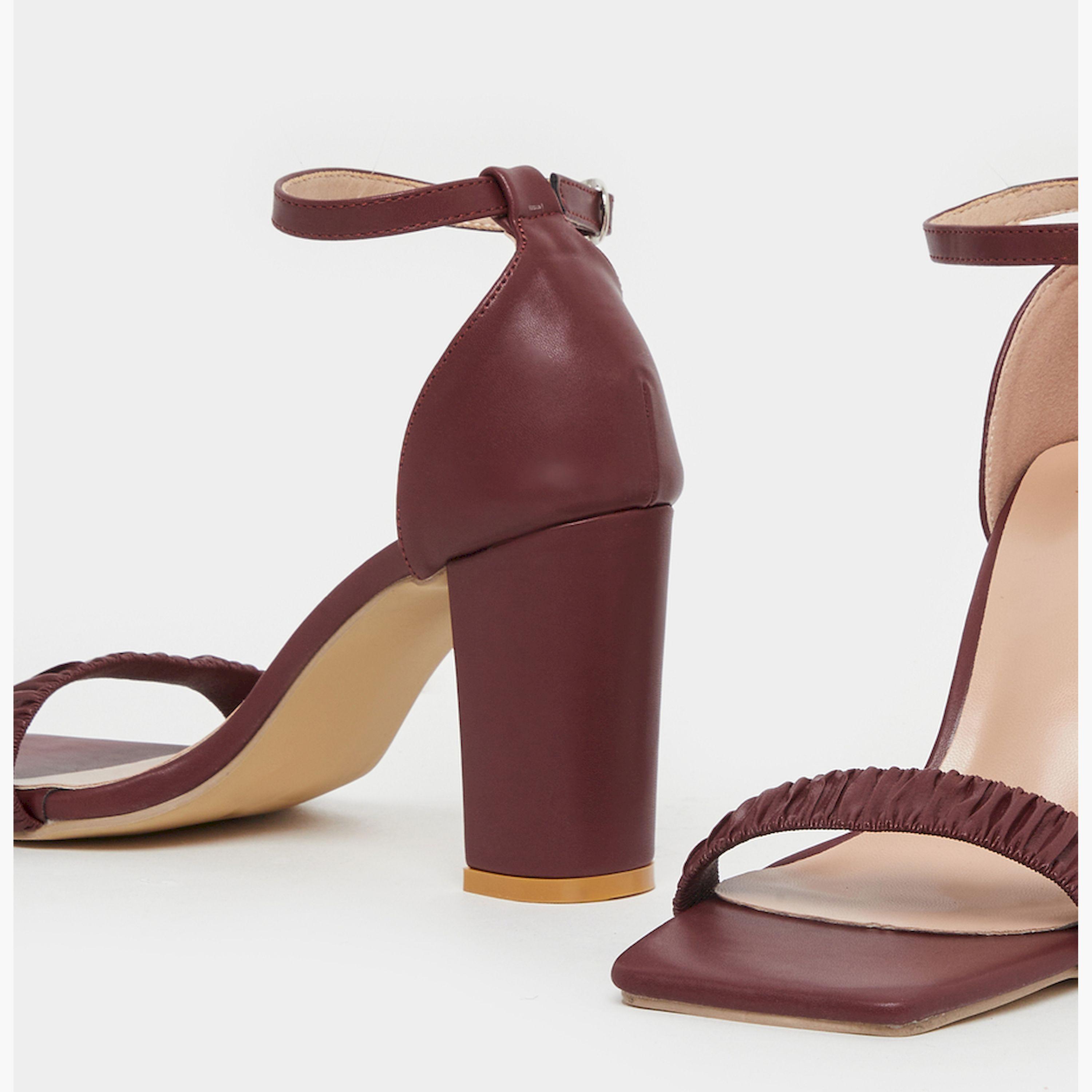 ستايلي - صندل بكعب عريض وحزام للكاحل مطوي-women-shoes-sandals-heeled-image-4