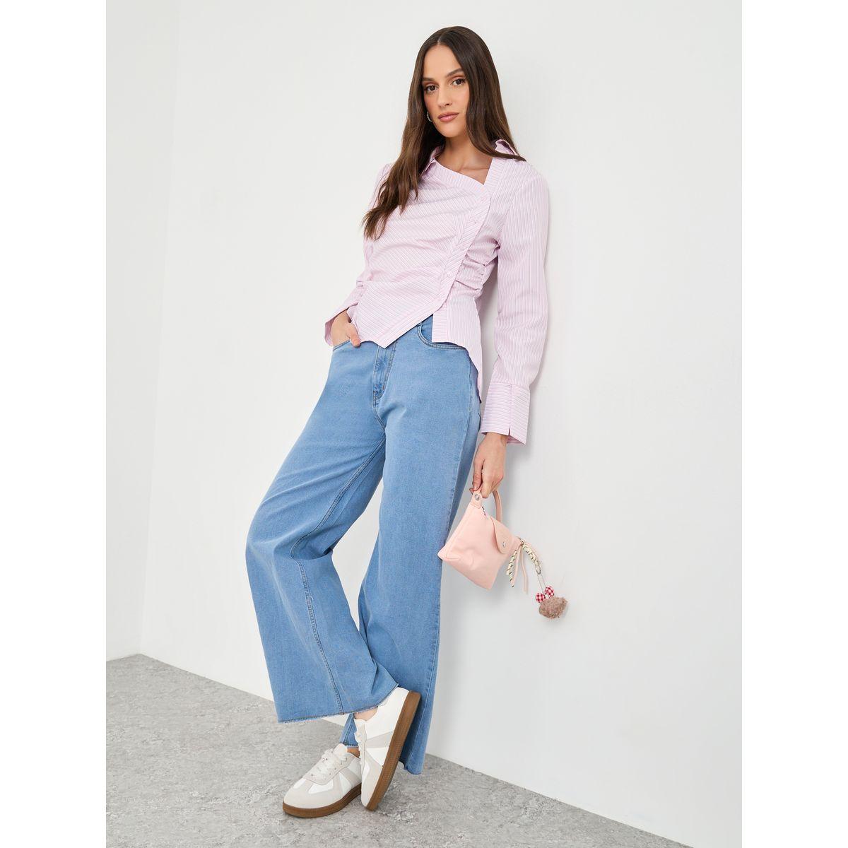 بنطال جينز سادة بقصة ارجل مستقيمة-women-clothing-bottoms-jeans-image-1