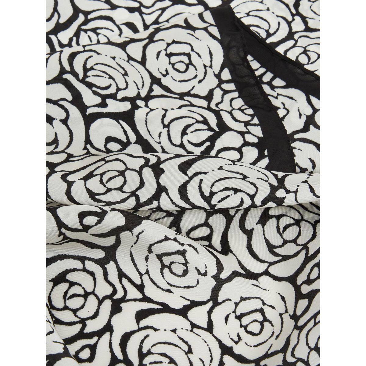 وشاح بطبعة زهور-women-clothingaccessories-scarves-image-2