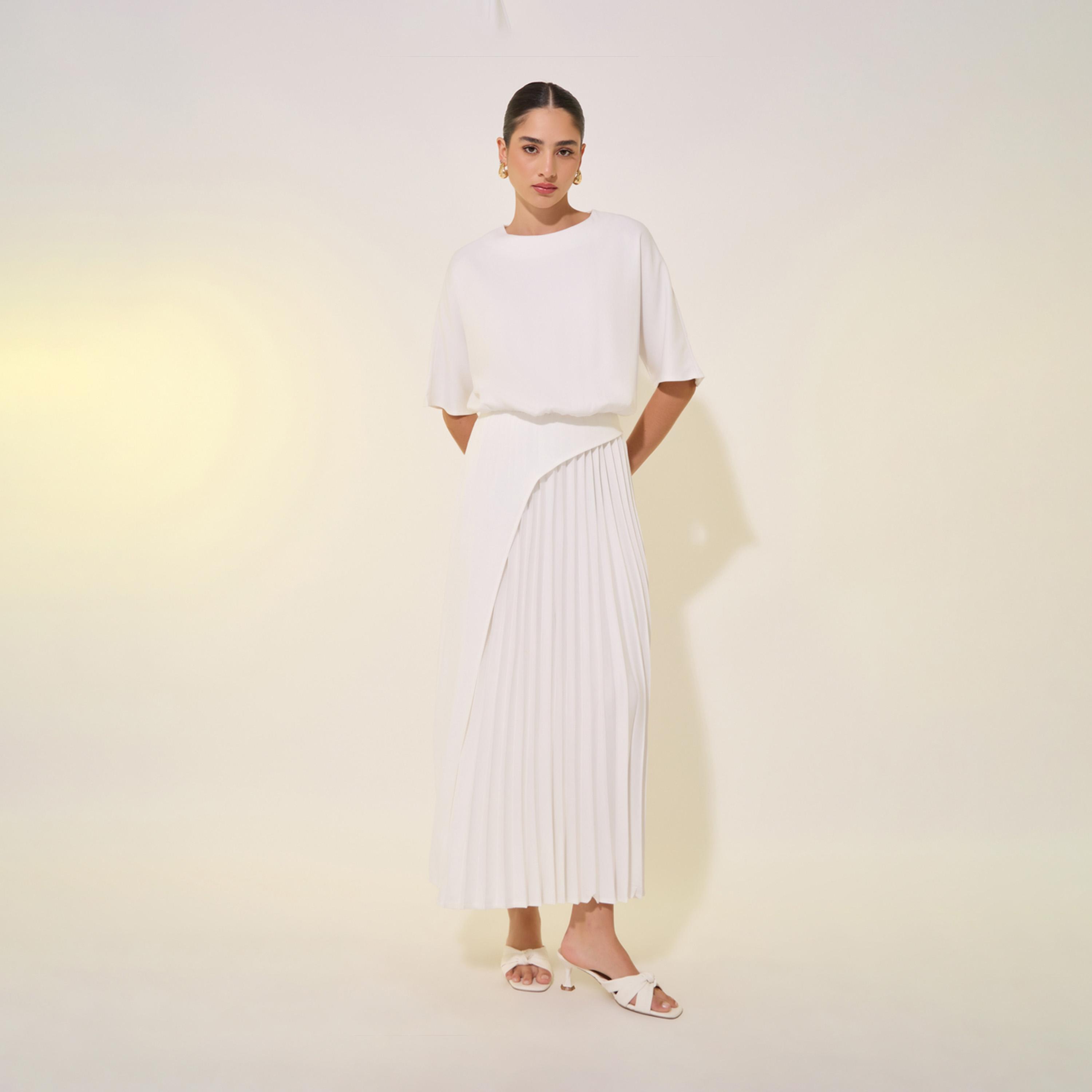 فستان طويل سادة بتفاصيل كسرات-women-clothing-dresses-image-4