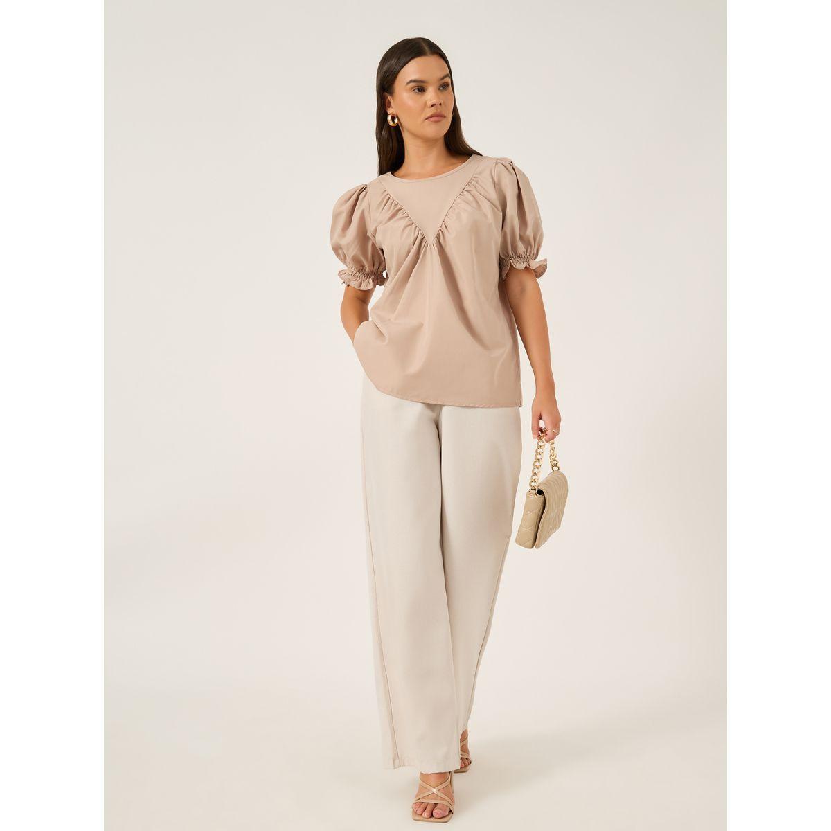 بلوزة سادة بأكمام منفوخة وتفاصيل مكبلة-women-clothing-shirtsandblouses-blouses-image-2