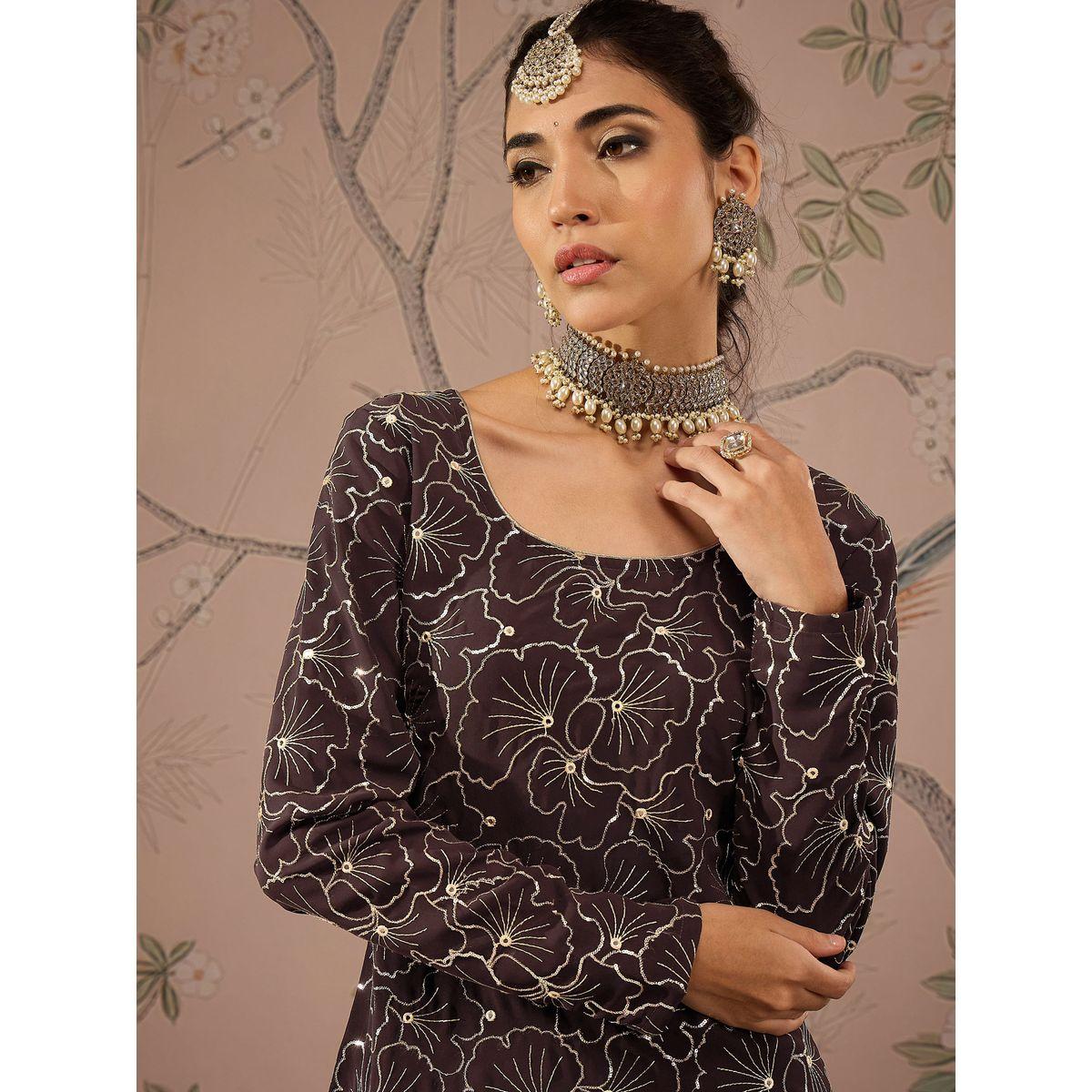 Shae by SASSAFRAS Embroidered Sequin Detail Kurta and Solid Palazzo Pants Set-women-clothing-ethnicwear-kurtasets-image-4