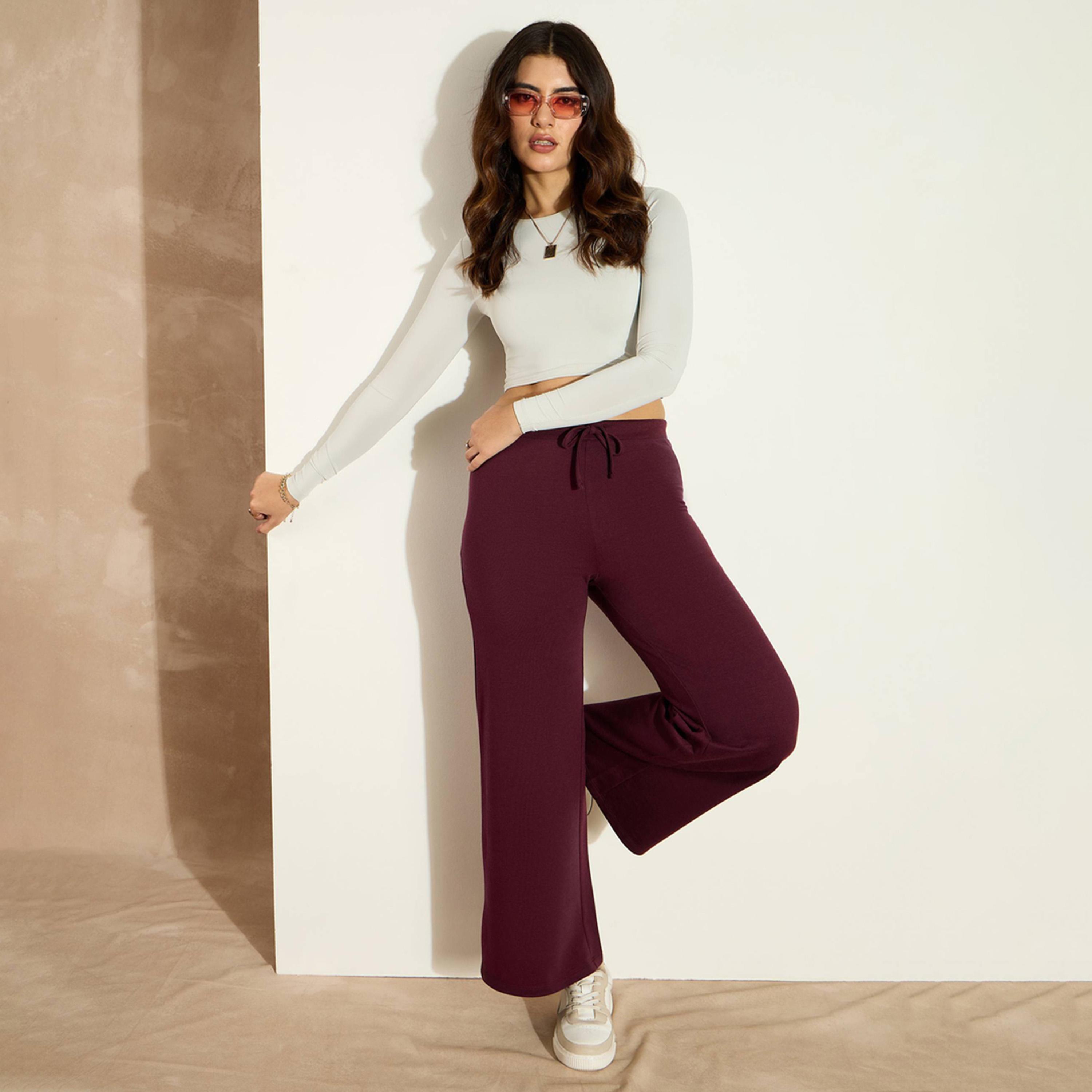 ساسافراس × ستايلي - بنطال رياضي واسع الساق بخصر متوسط الارتفاع من قماش تيري-women-clothing-bottoms-trousers-image-6