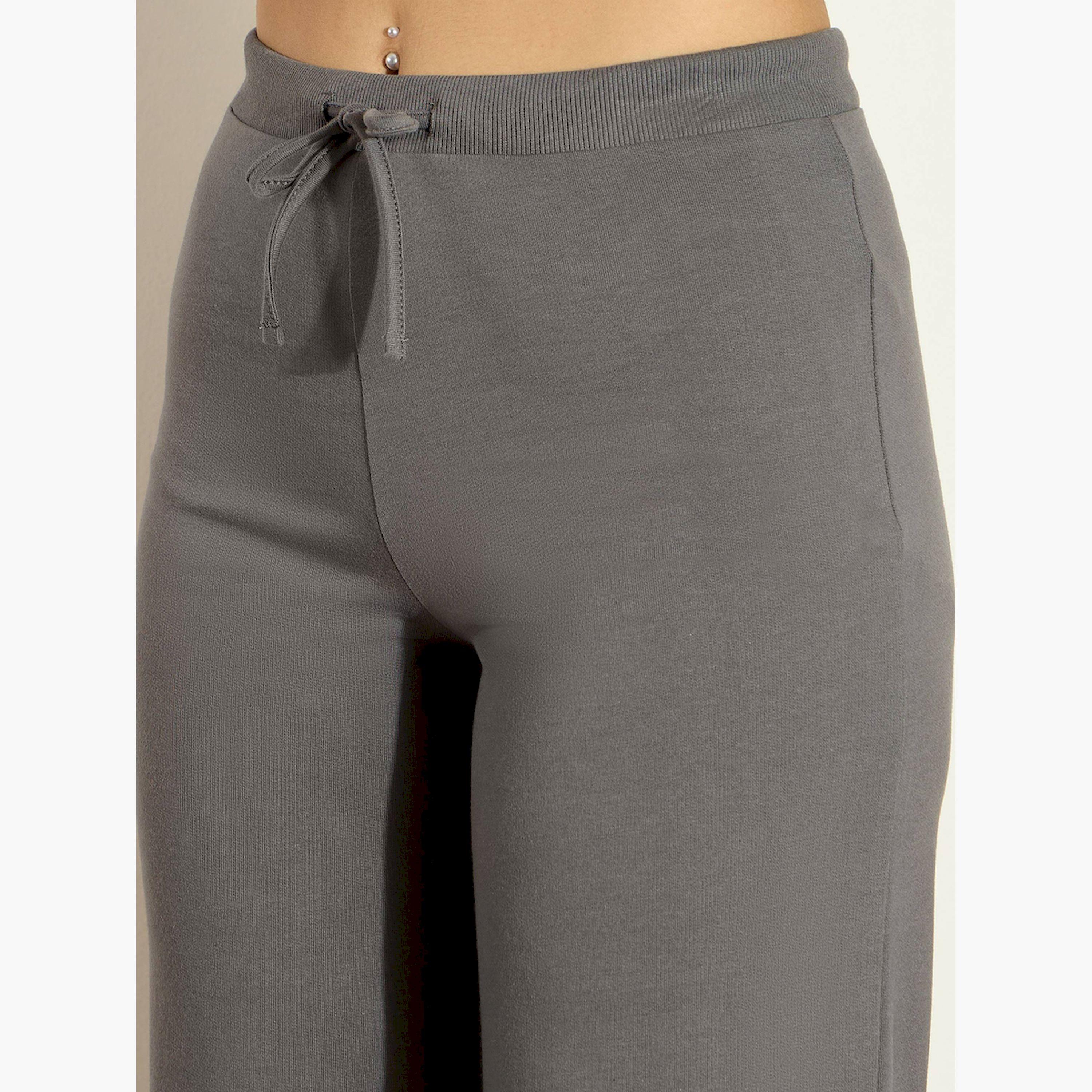 ساسافراس × ستايلي - بنطال رياضي واسع الساق بخصر متوسط الارتفاع من قماش تيري-women-clothing-bottoms-joggers-image-4