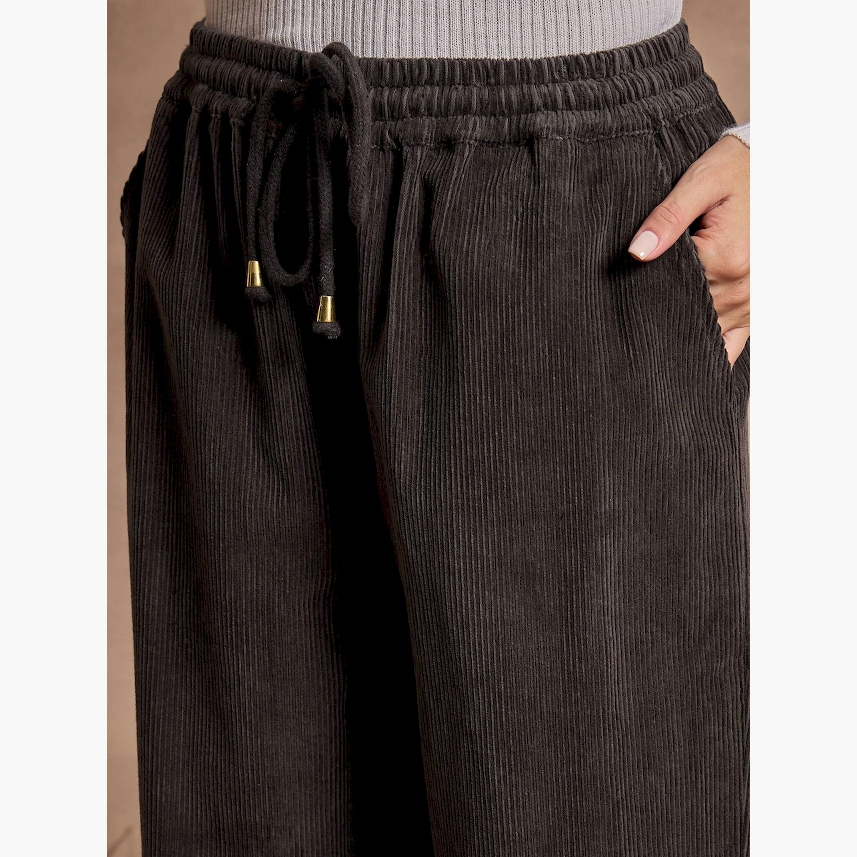 ساسافراس × ستايلي - بنطال بخصر متوسط الارتفاع بقصة مستقيمة من قماش كوردروي-women-clothing-bottoms-joggers-image-4