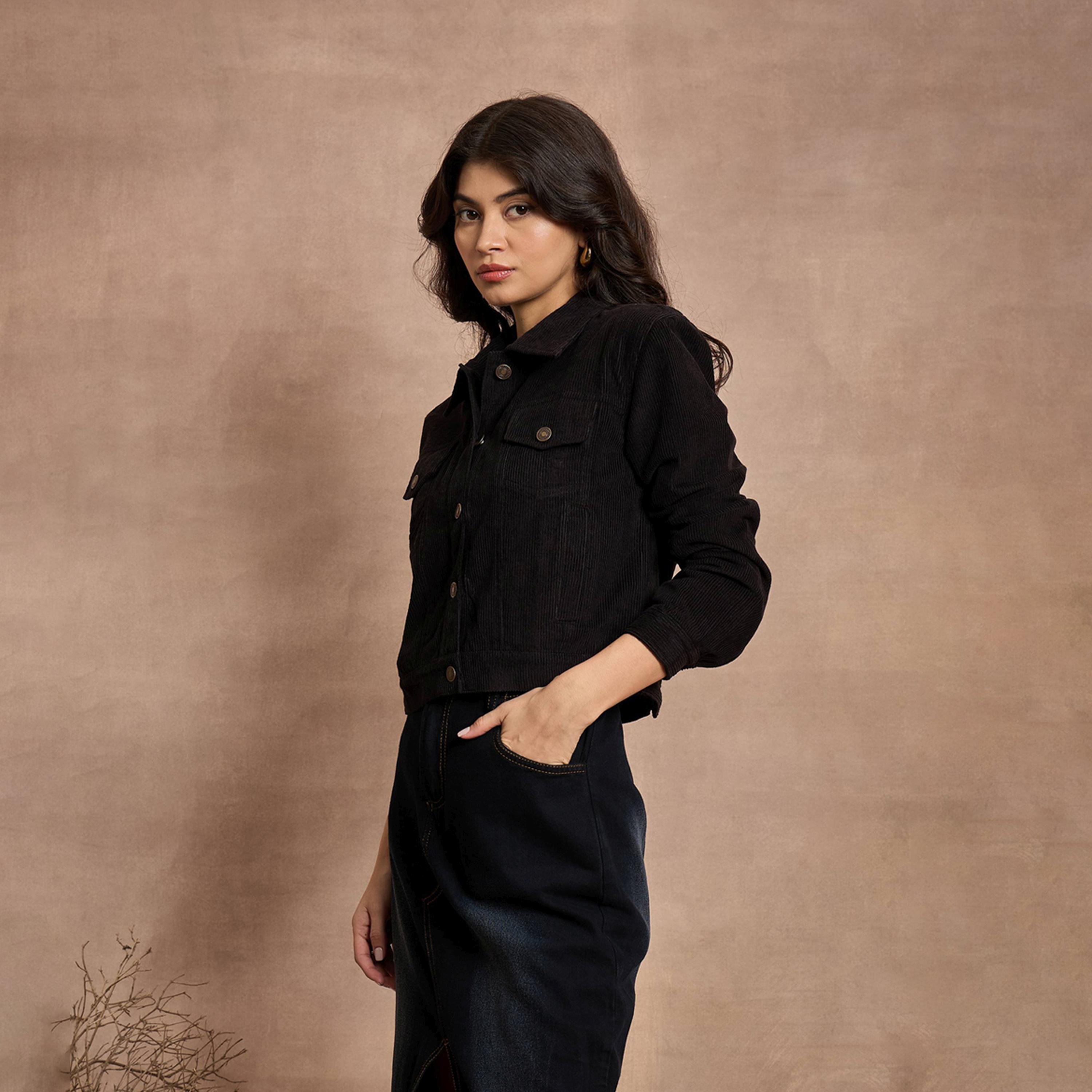 ساسافراس × ستايلي - جاكيت بأكمام كاملة من قماش كوردروي - أسود-women-winterwear-coatsandjackets-jackets-image-3