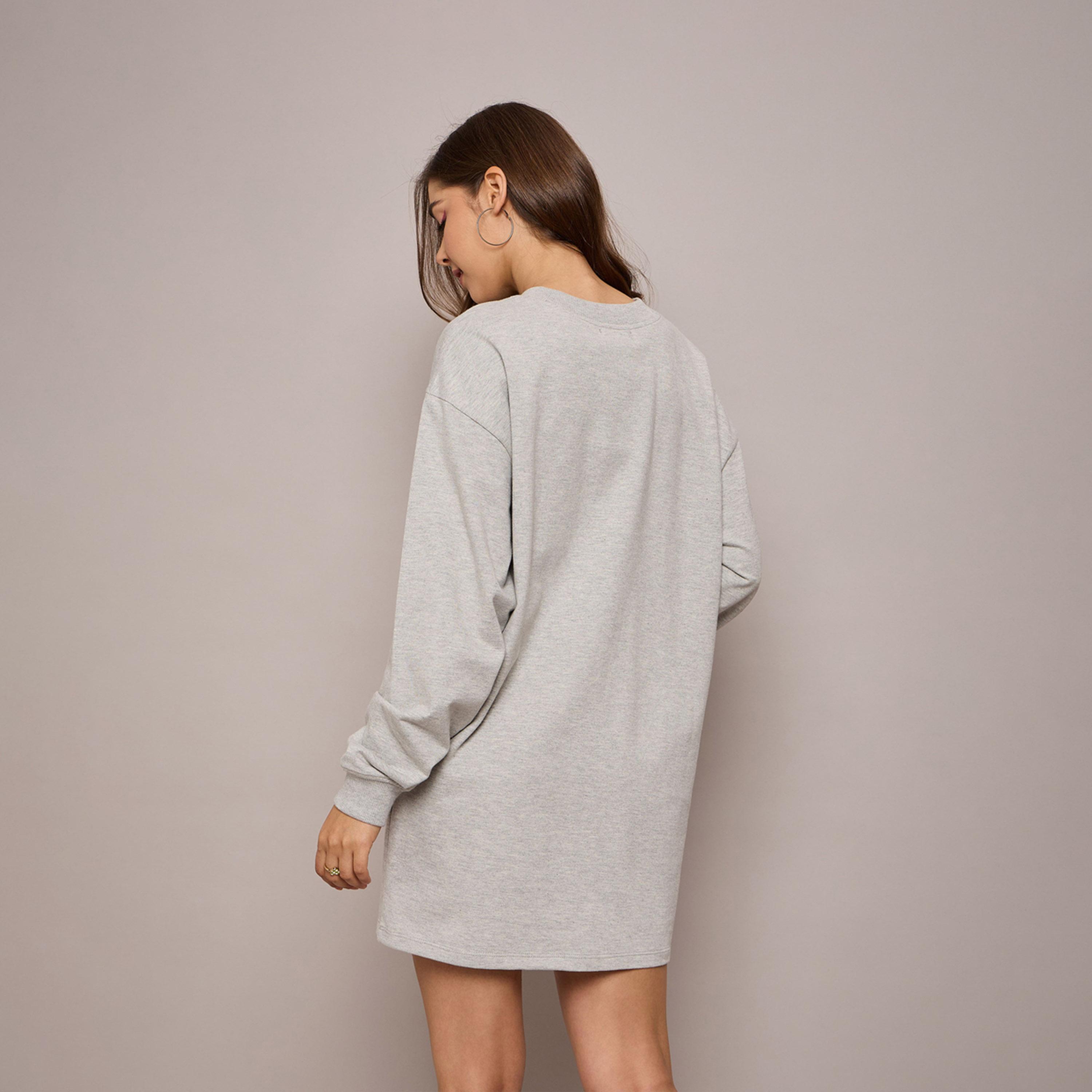 ساسافراس × ستايلي - فستان سويتر من قماش تيري بمقاس كبير - رمادي موشح-women-clothing-dresses-image-5