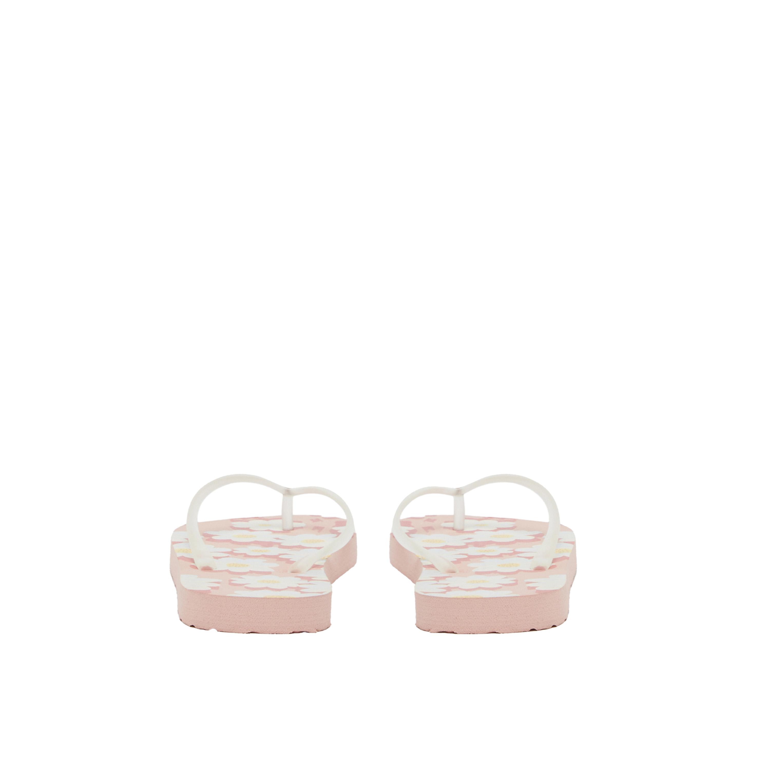 ستايلي - شبشب بطبعة زهور-women-shoes-flipflopsandslides-image-4