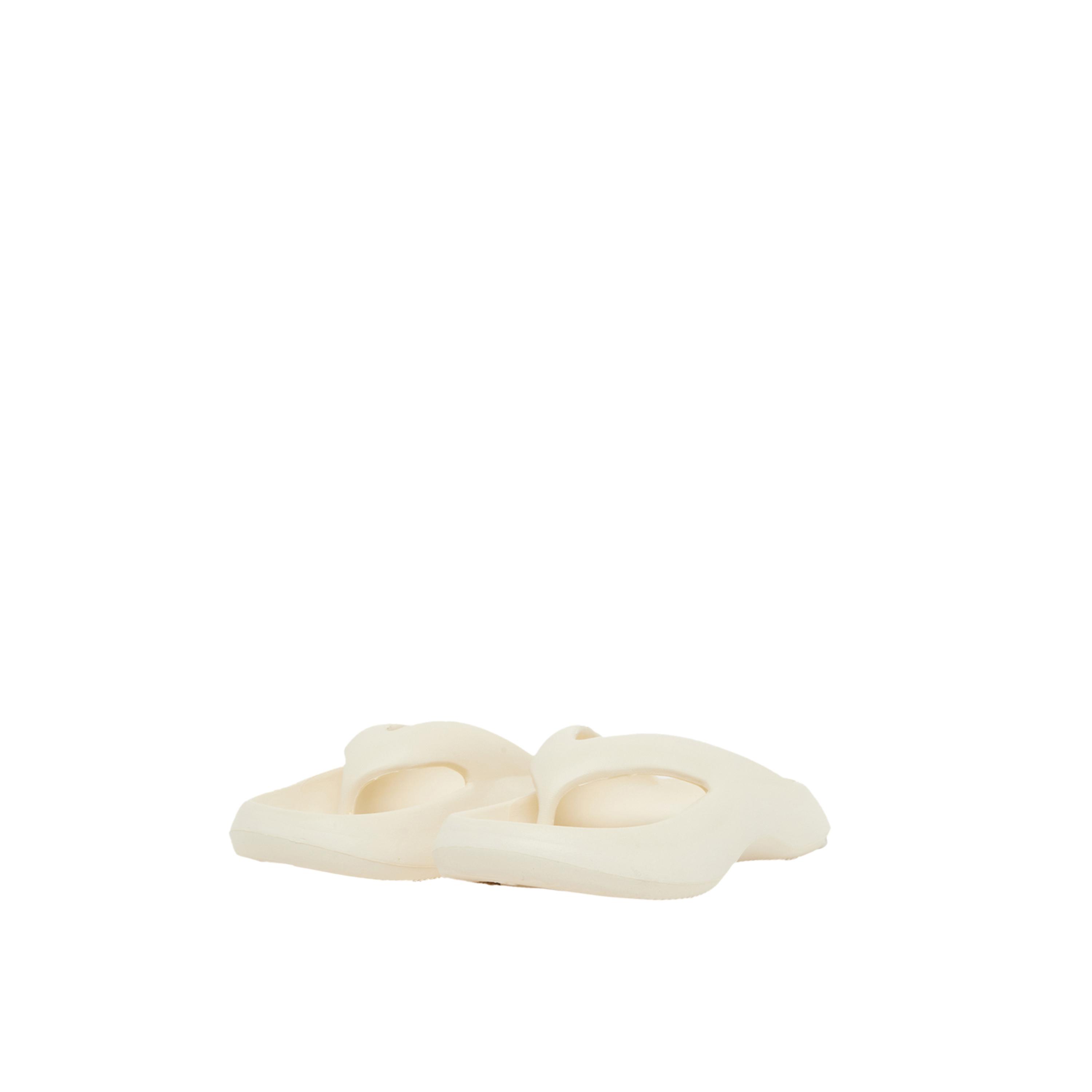 ستايلي - شبشب بنعل سميك-women-shoes-flipflopsandslides-image-2