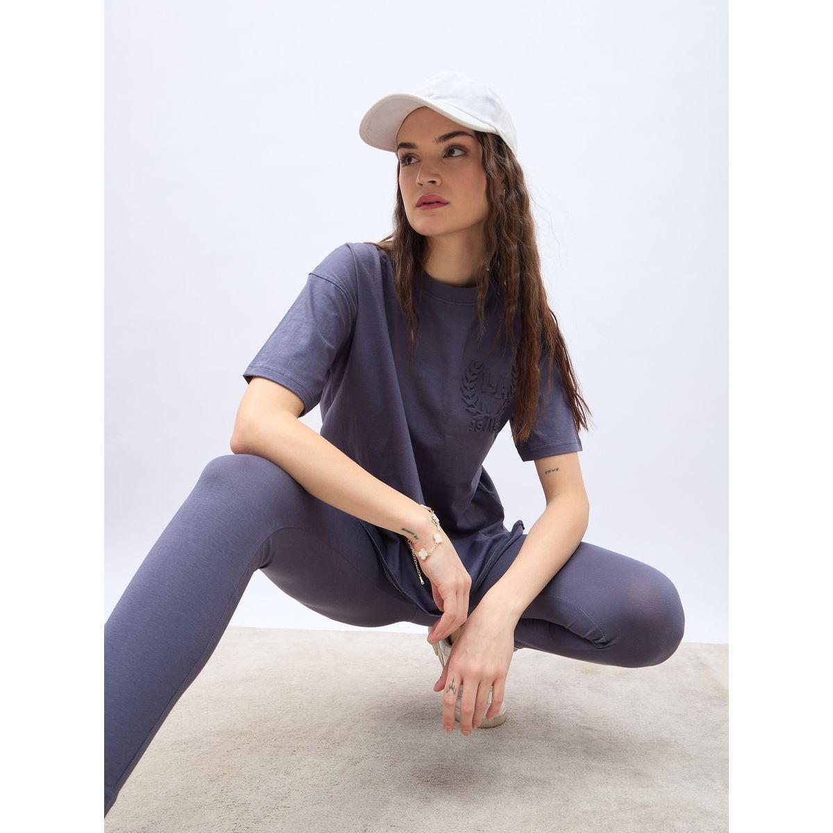 Styli Embossed Detail Round Neck T-Shirt and Leggings Co-Ords-women-clothing-coordsets-image-6