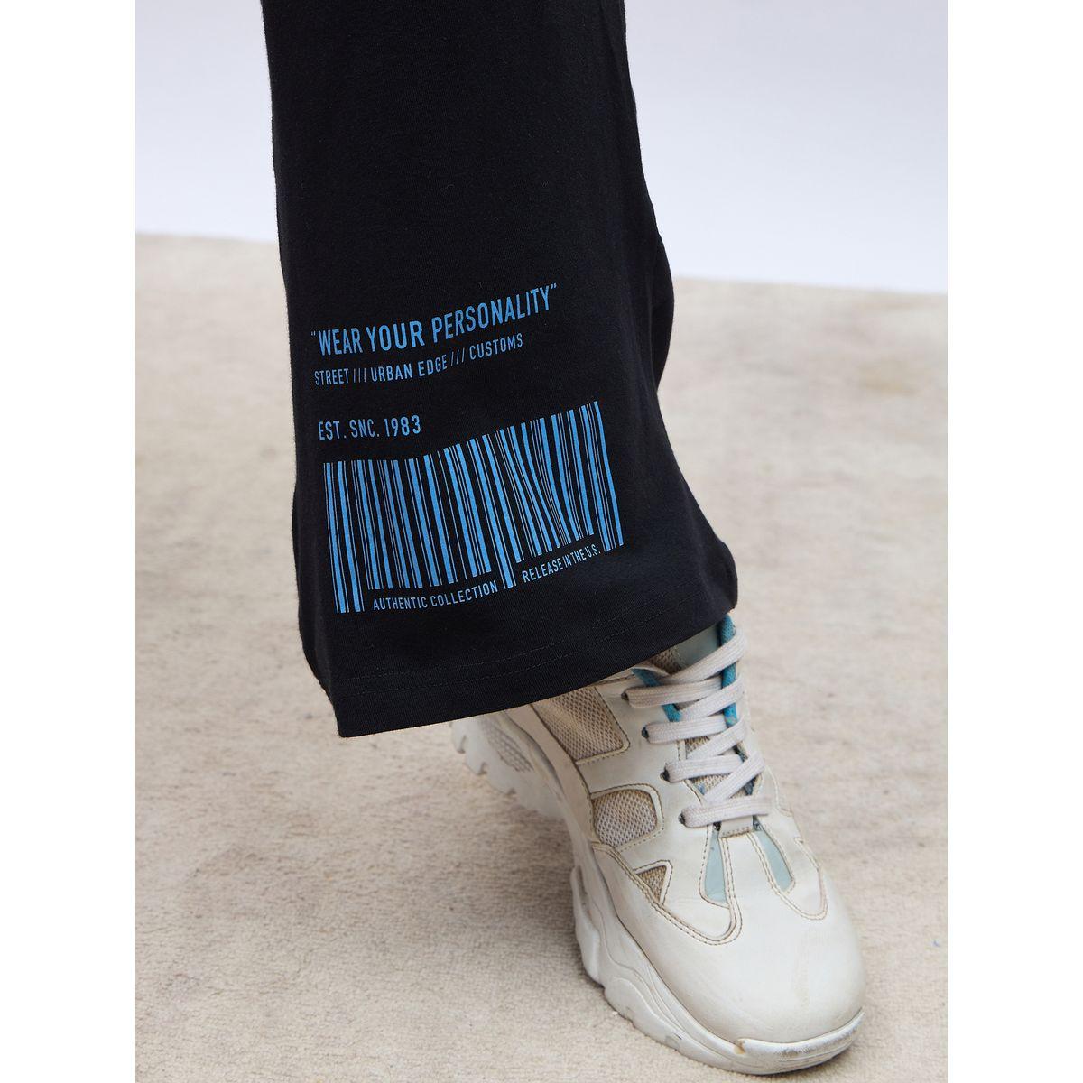 Styli Slogan Print Oversized T-Shirt and Flared Leggings Co-Ords-women-clothing-coordsets-image-7