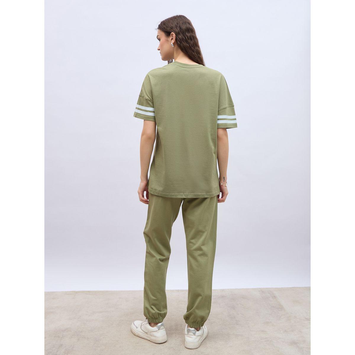 طقم منسق من جوغر وتيشيرت فضفاض-women-clothing-coordsets-image-5