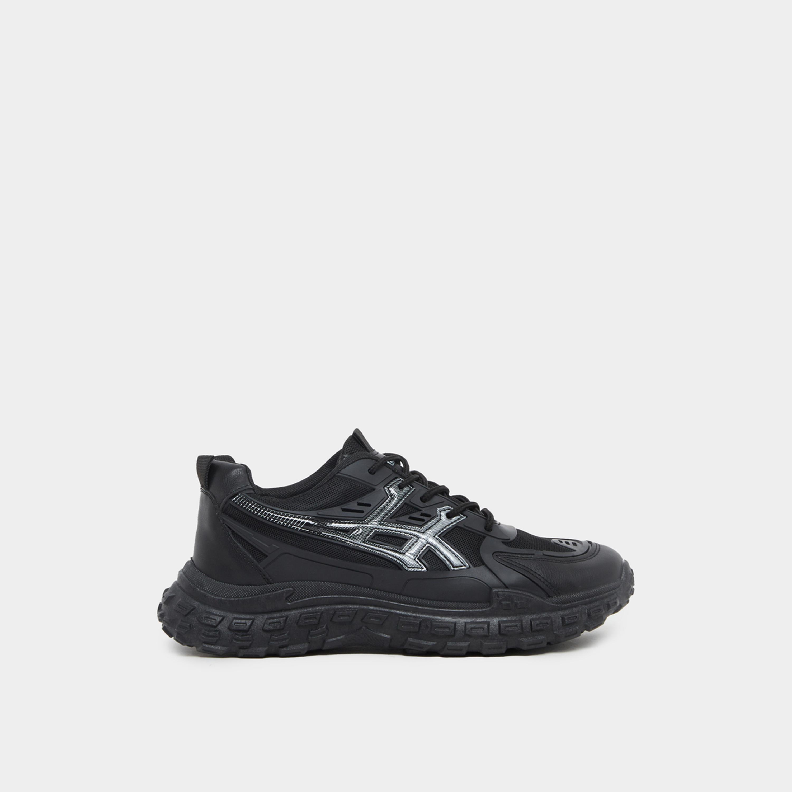ستايلي - حذاء رياضي بنعل سميك برباط-men-shoes-sneakers-image-1