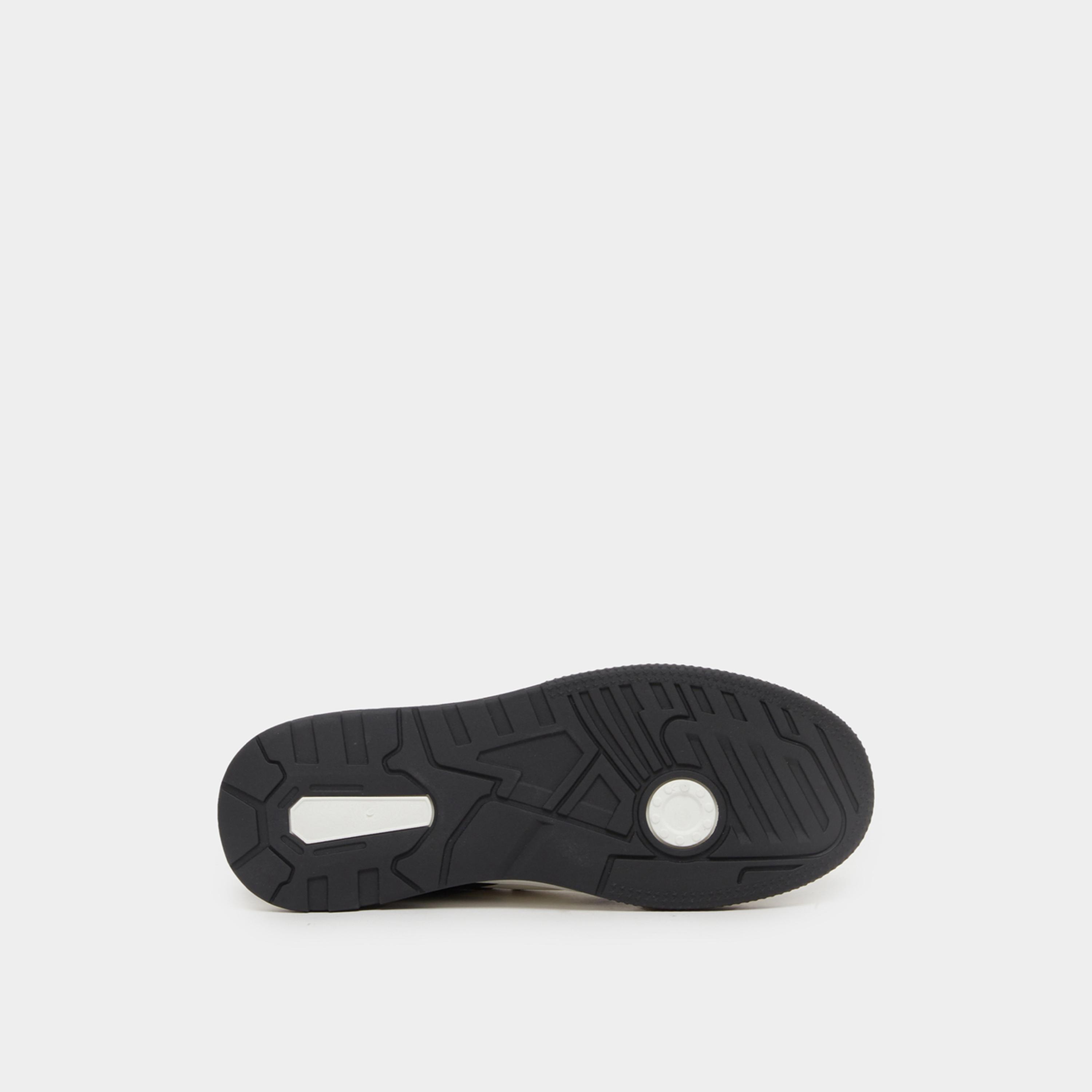 ستايلي - حذاء رياضي سكيت بورد بألوان متباينة برباط-men-shoes-sneakers-image-6