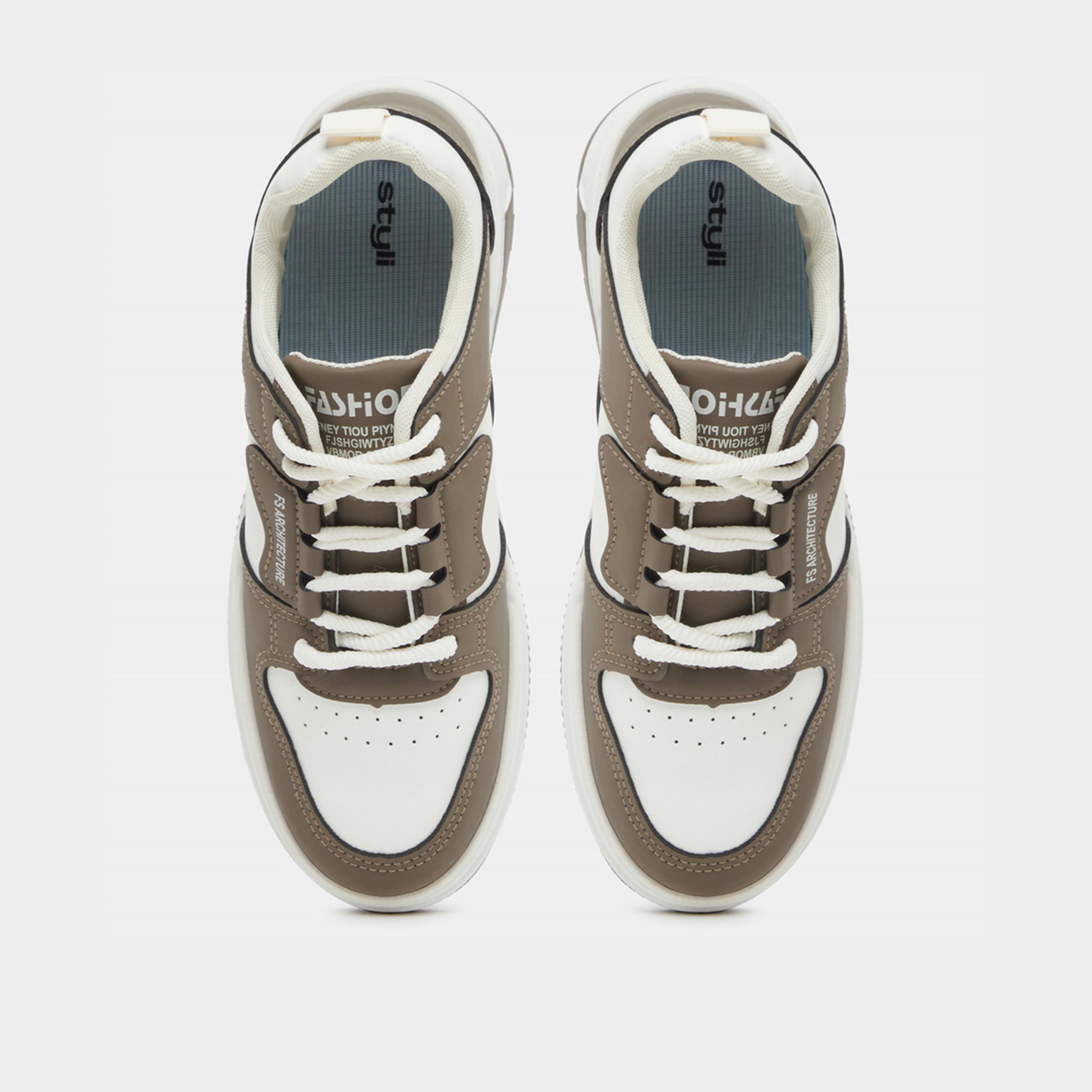 ستايلي - حذاء رياضي سكيت بورد بألوان متباينة برباط-men-shoes-sneakers-image-5