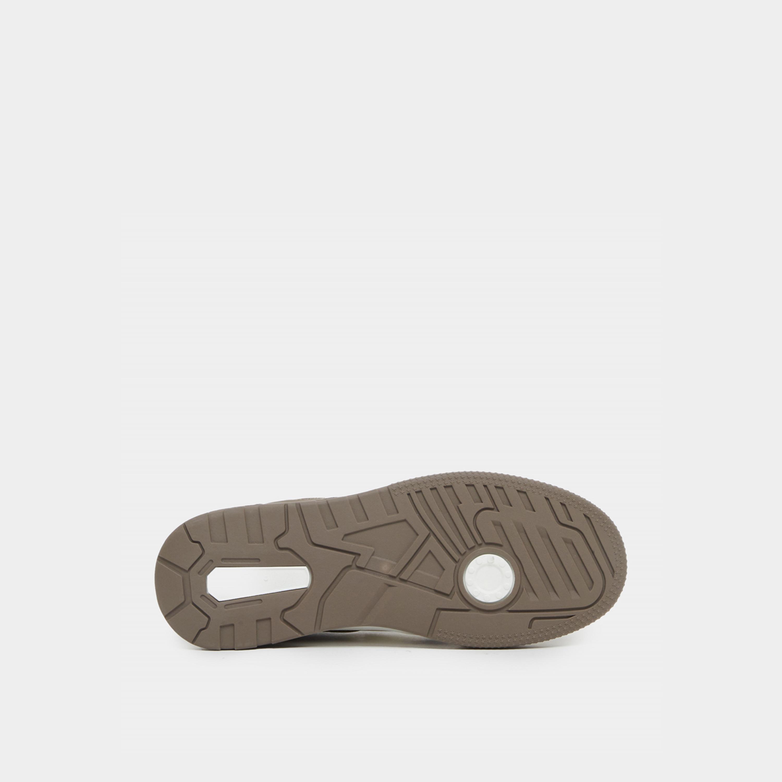 ستايلي - حذاء رياضي سكيت بورد بألوان متباينة برباط-men-shoes-sneakers-image-6