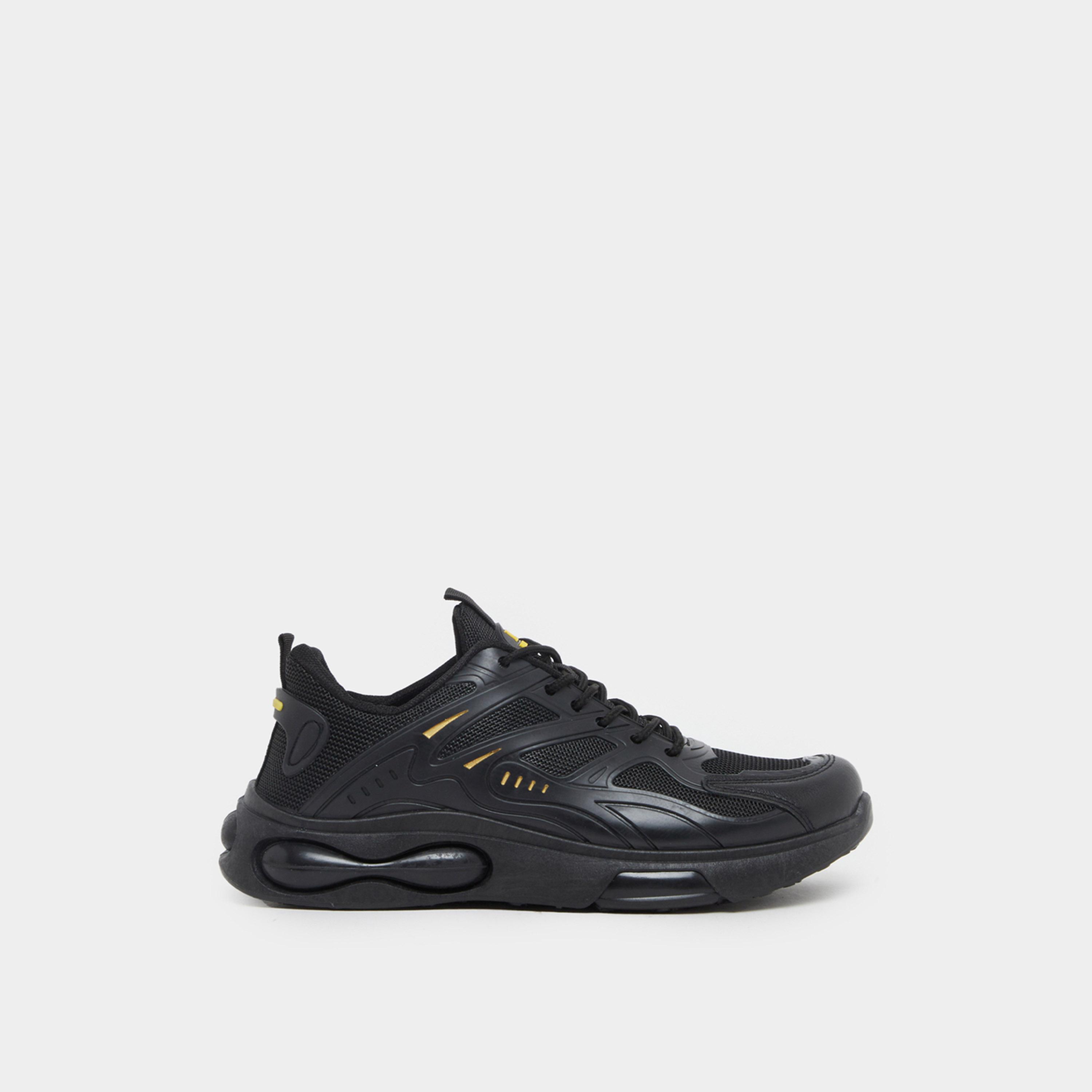 ستايلي - حذاء رياضي ذو نعل هوائي يسمح بالتنفس برباط-men-shoes-sneakers-image-1
