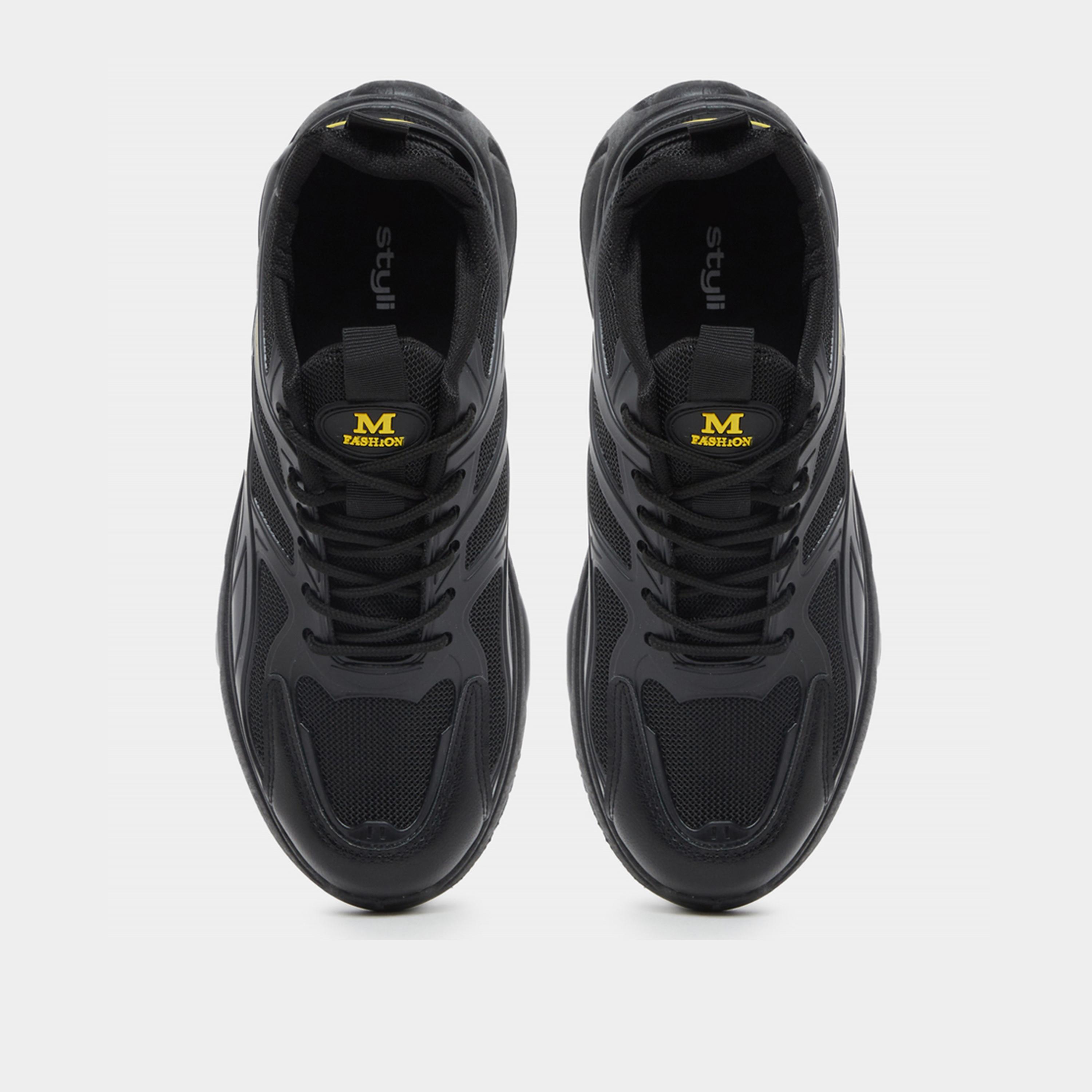 ستايلي - حذاء رياضي ذو نعل هوائي يسمح بالتنفس برباط-men-shoes-sneakers-image-5
