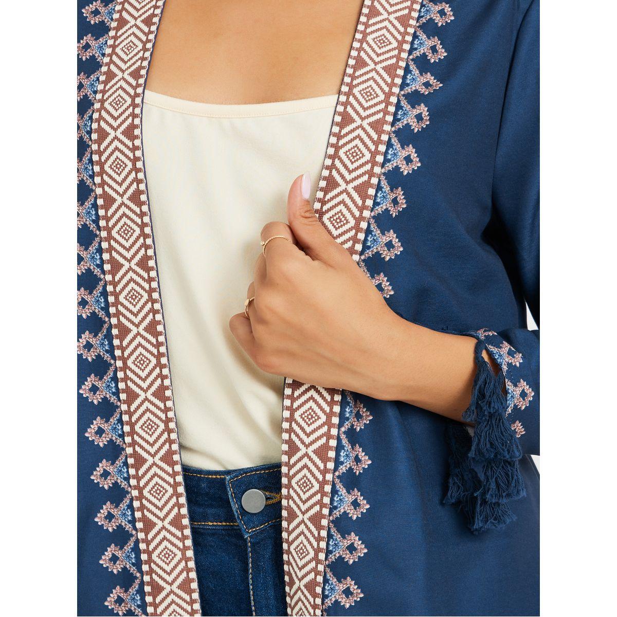 كيمونو ميدي بتفاصيل مُطرّزة وشراشيب-women-arabicclothing-abayas-image-3