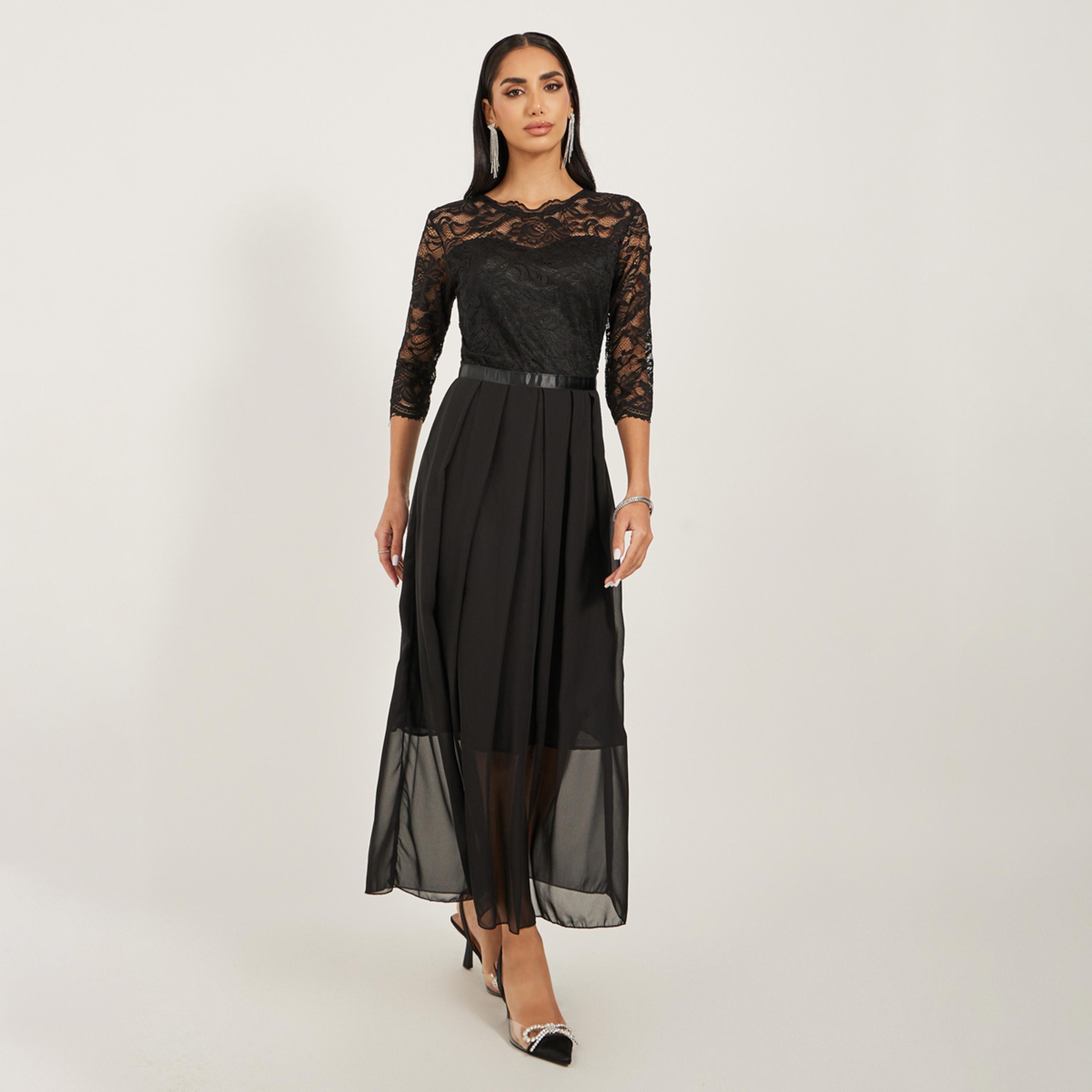 ستايلي-  فستان ماكسي أنيق من الشيفون بقصّة رقبة مستديرة وتطريز زهور-women-clothing-dresses-image-1