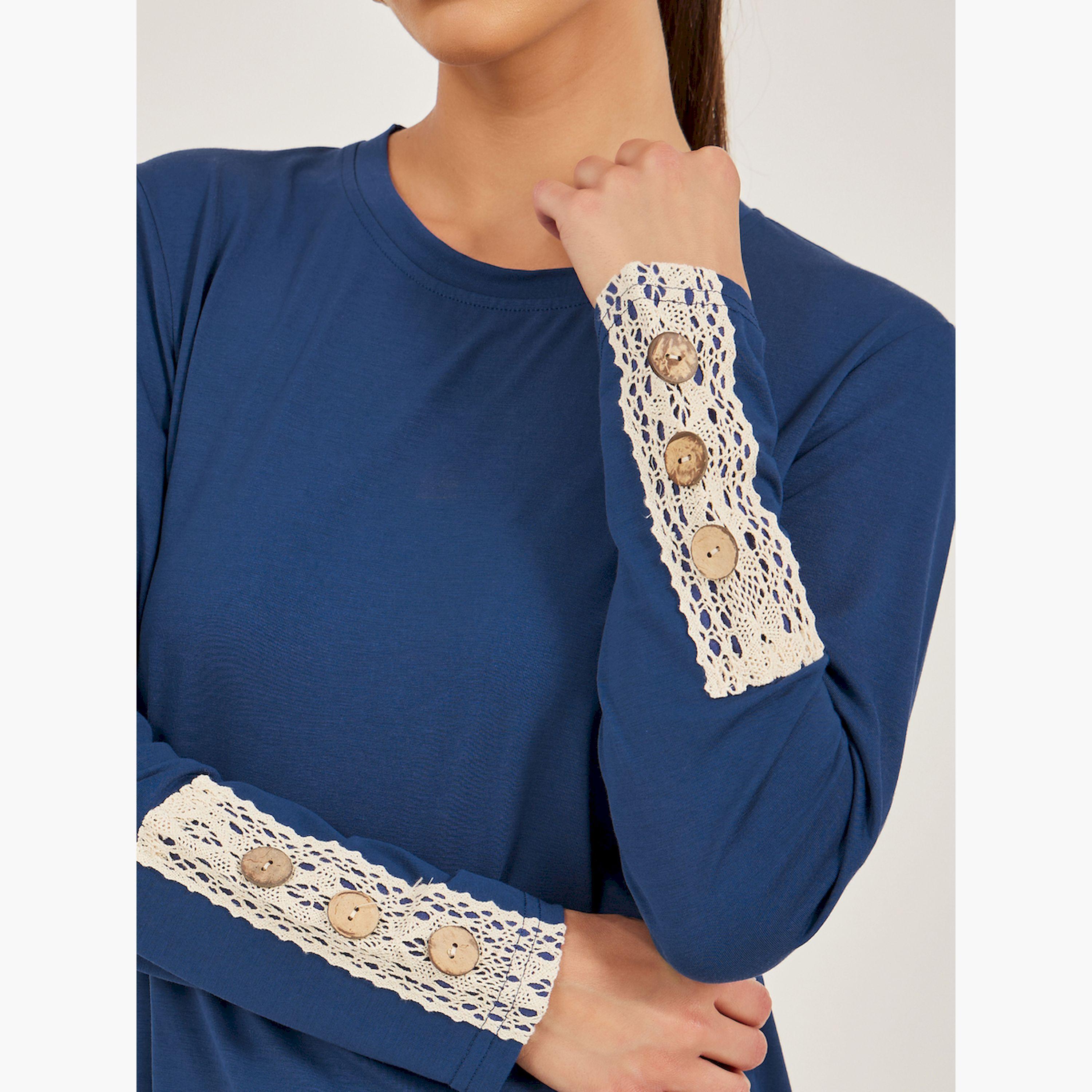 ستايلي -  تي شيرت بأكمام طويلة وياقة مستديرة وتفاصيل دانتيل-women-clothing-tshirts-image-3