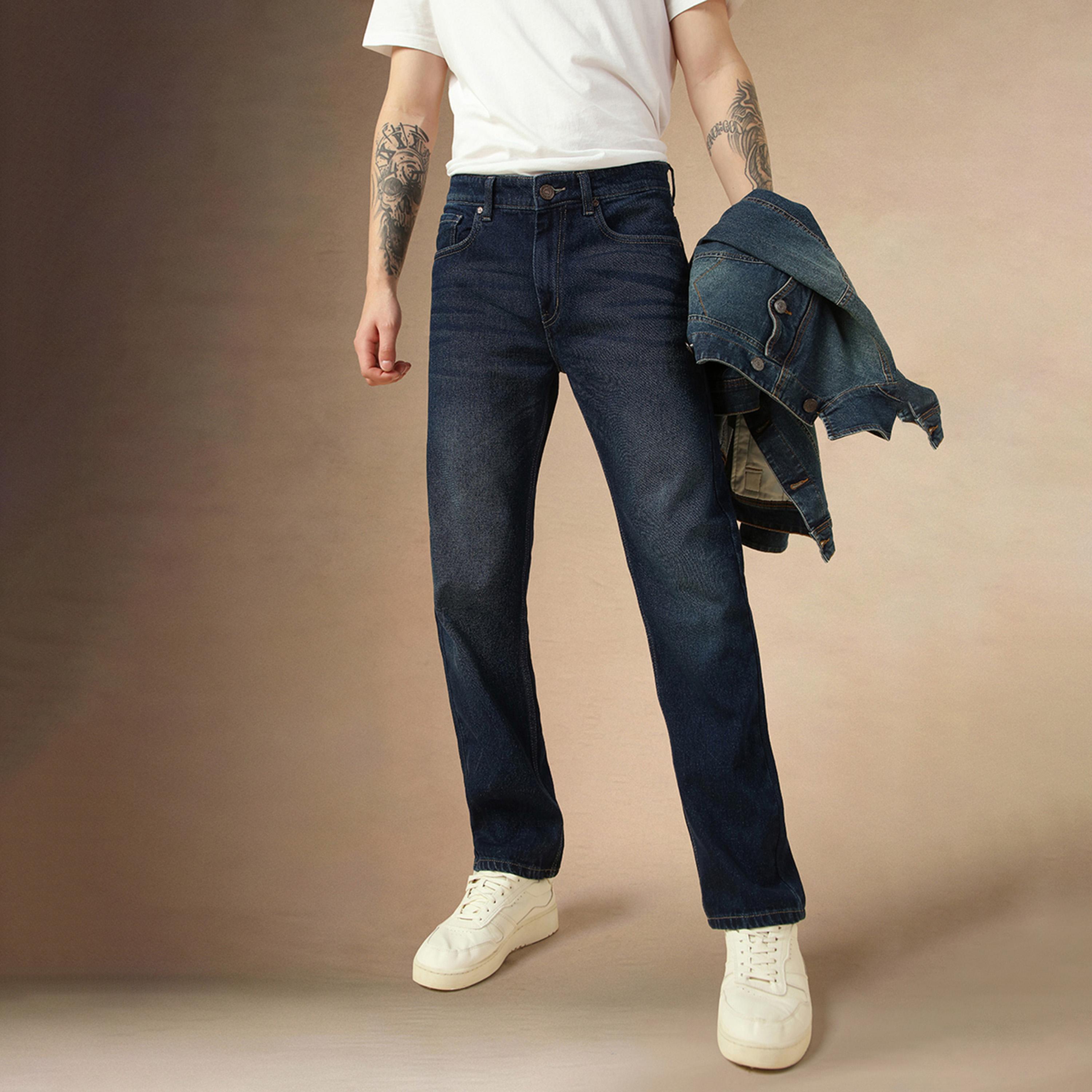 دينيس لينغو × ستايلي - بنطال جينز بخصر متوسط الارتفاع بقصّة مستقيمة وباهت-men-clothing-bottoms-jeans-image-1