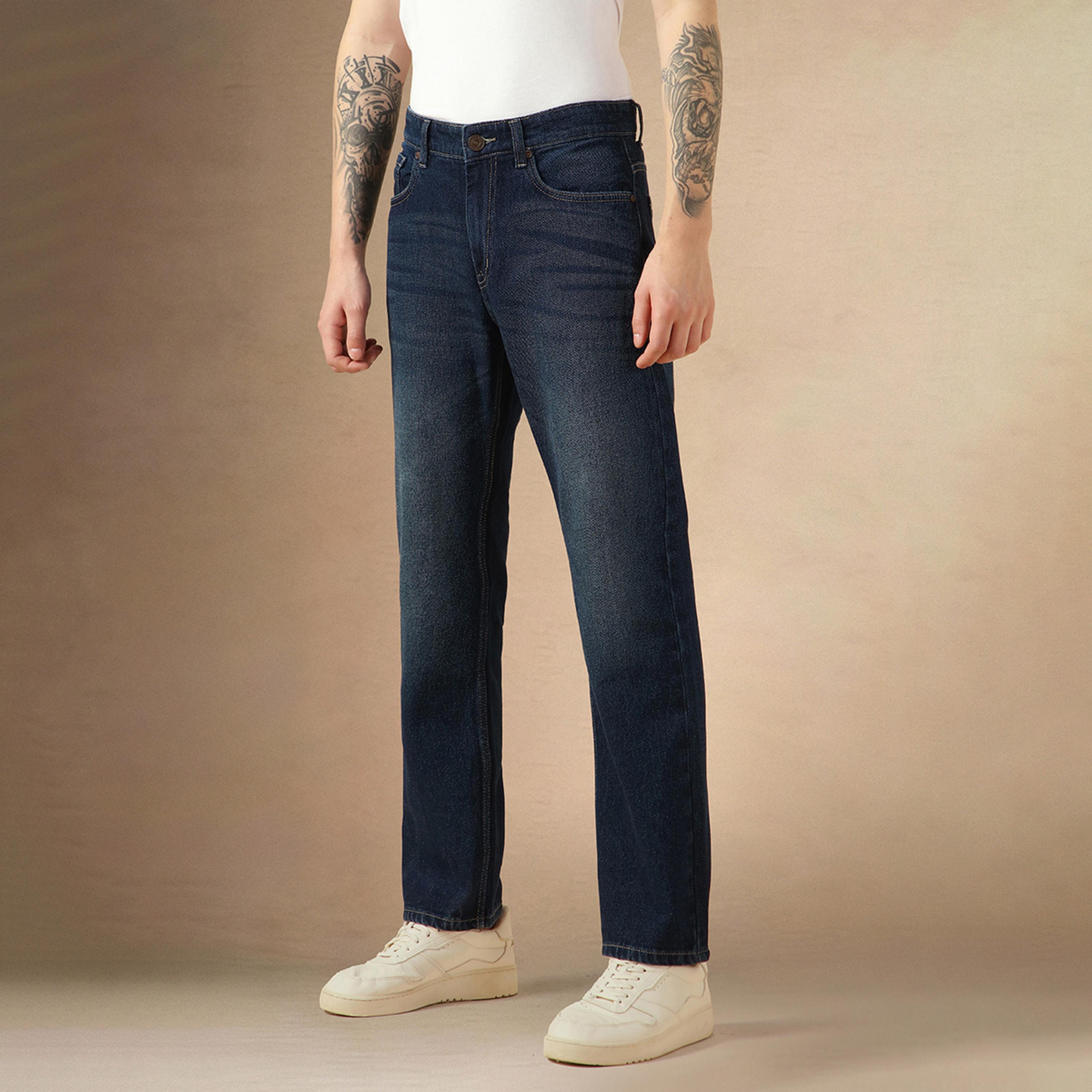 دينيس لينغو × ستايلي - بنطال جينز بخصر متوسط الارتفاع بقصّة مستقيمة وباهت-men-clothing-bottoms-jeans-image-2