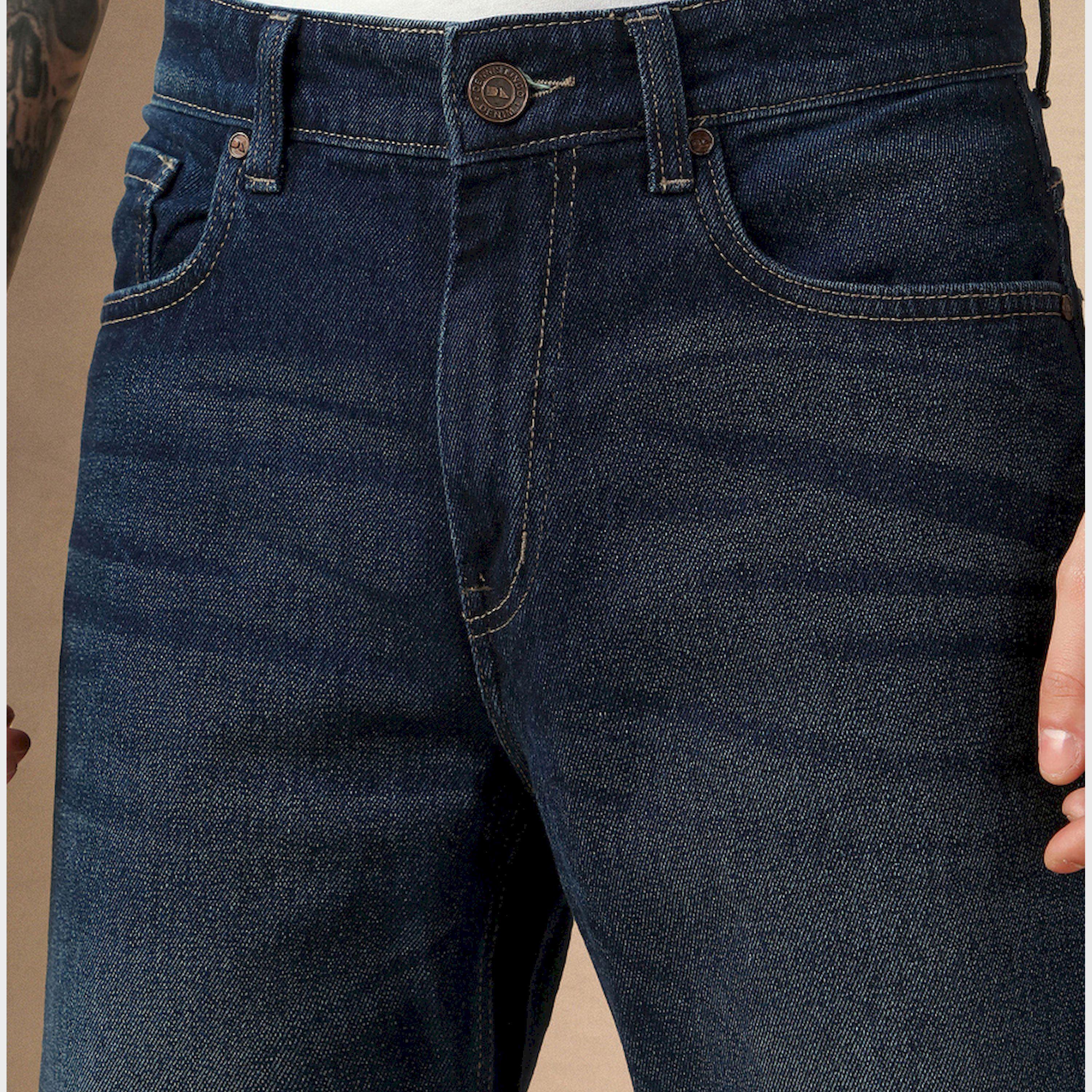 دينيس لينغو × ستايلي - بنطال جينز بخصر متوسط الارتفاع بقصّة مستقيمة وباهت-men-clothing-bottoms-jeans-image-4