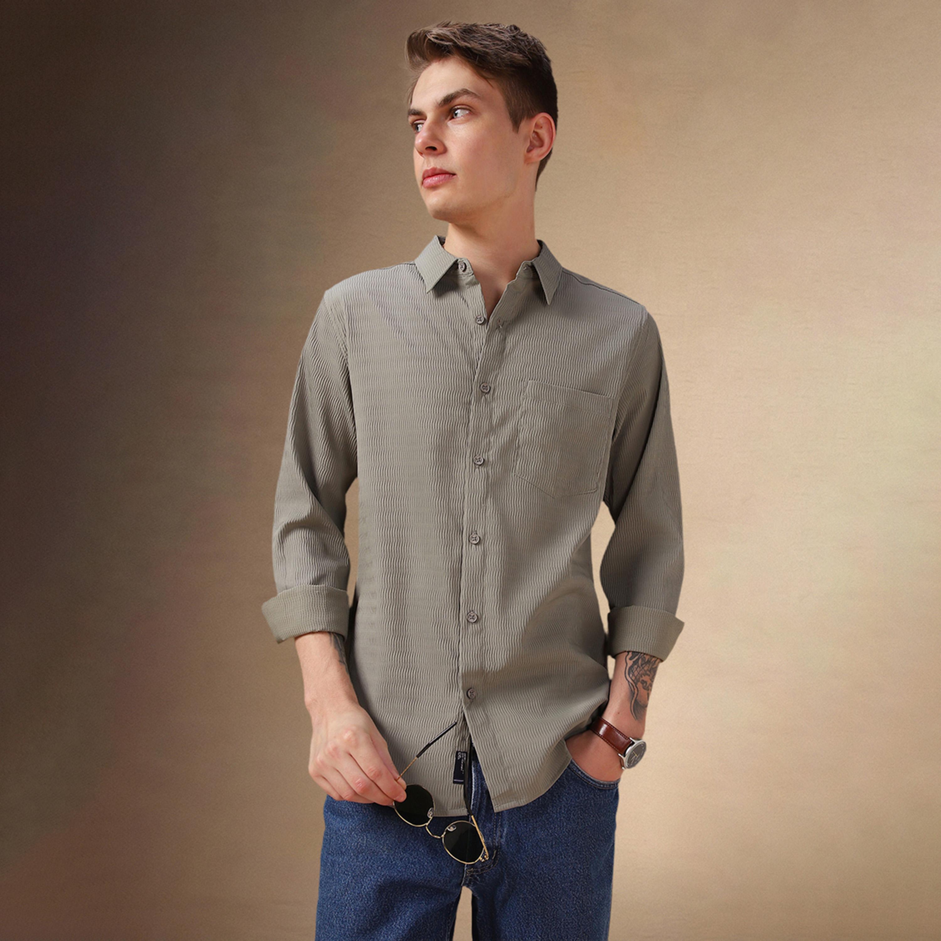 دينيس لينغو × ستايلي - قميص بقصّة عادية وياقة مع جيب-men-clothing-shirts-image-1