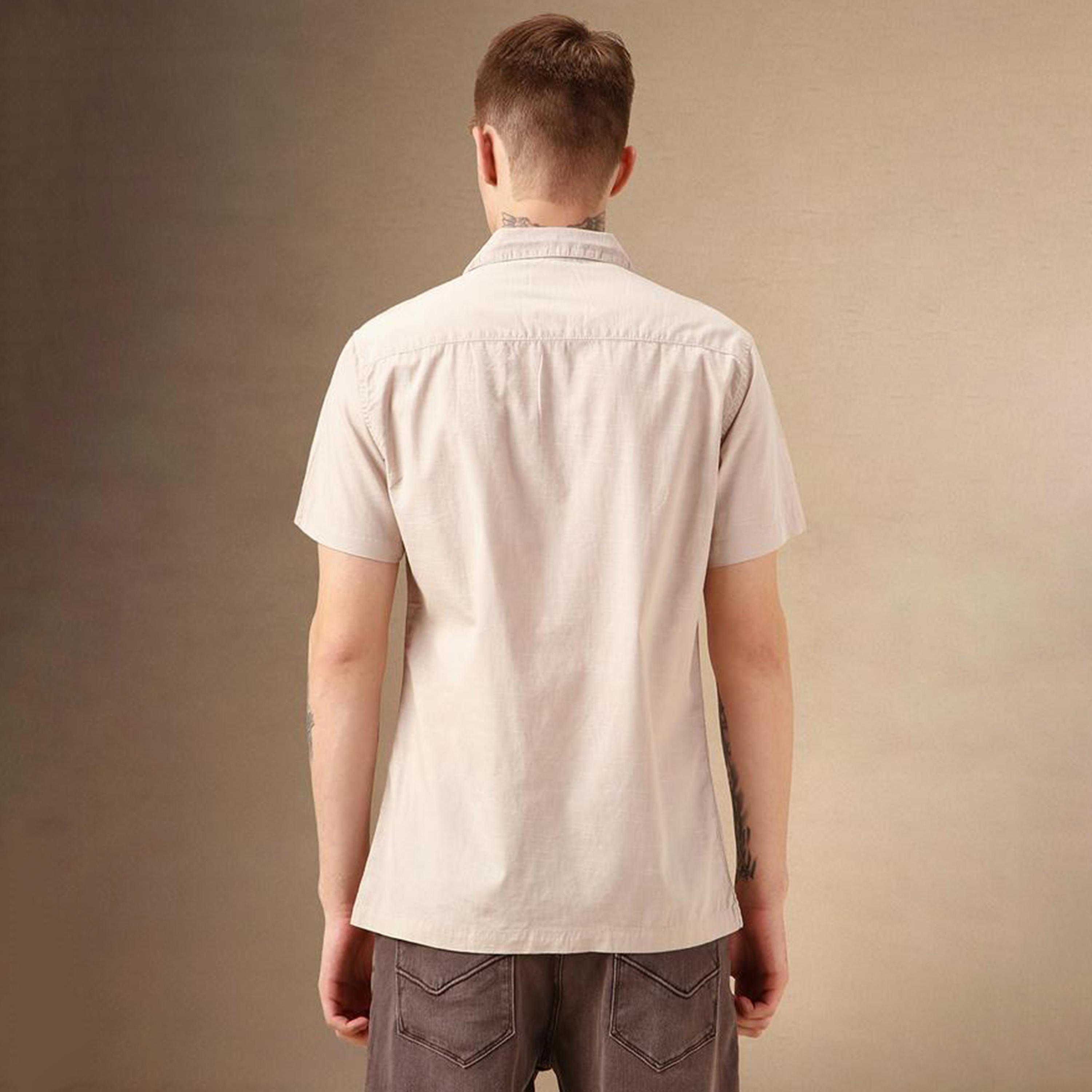 Dennis Lingo X Styli Solid Relaxed Fit Spread Collar Shirt With Pocket-men-clothing-shirts-image-3